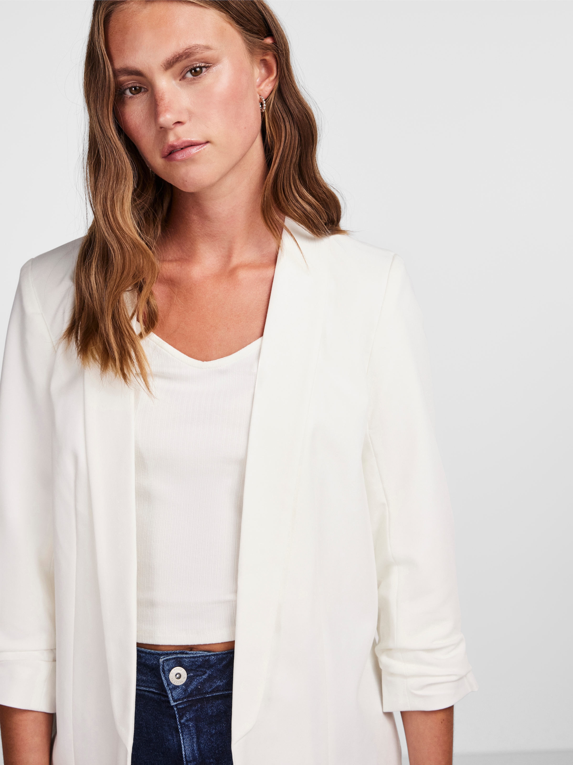pieces Blusenblazer »PCBOSELLA 3/4 BLAZER NOOS«, mit Faltendetail am Ärmel