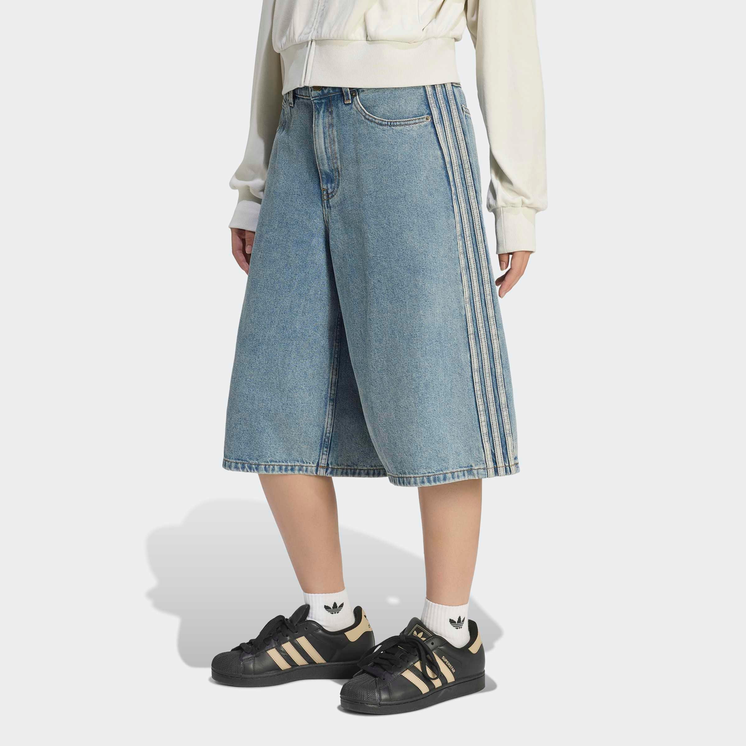 adidas Originals Shorts »DENIM-JORTS, MITTELHOHER BUND«  sportlicher Stil, aus Baumwolle, eng geschnitten, für Erwachsene