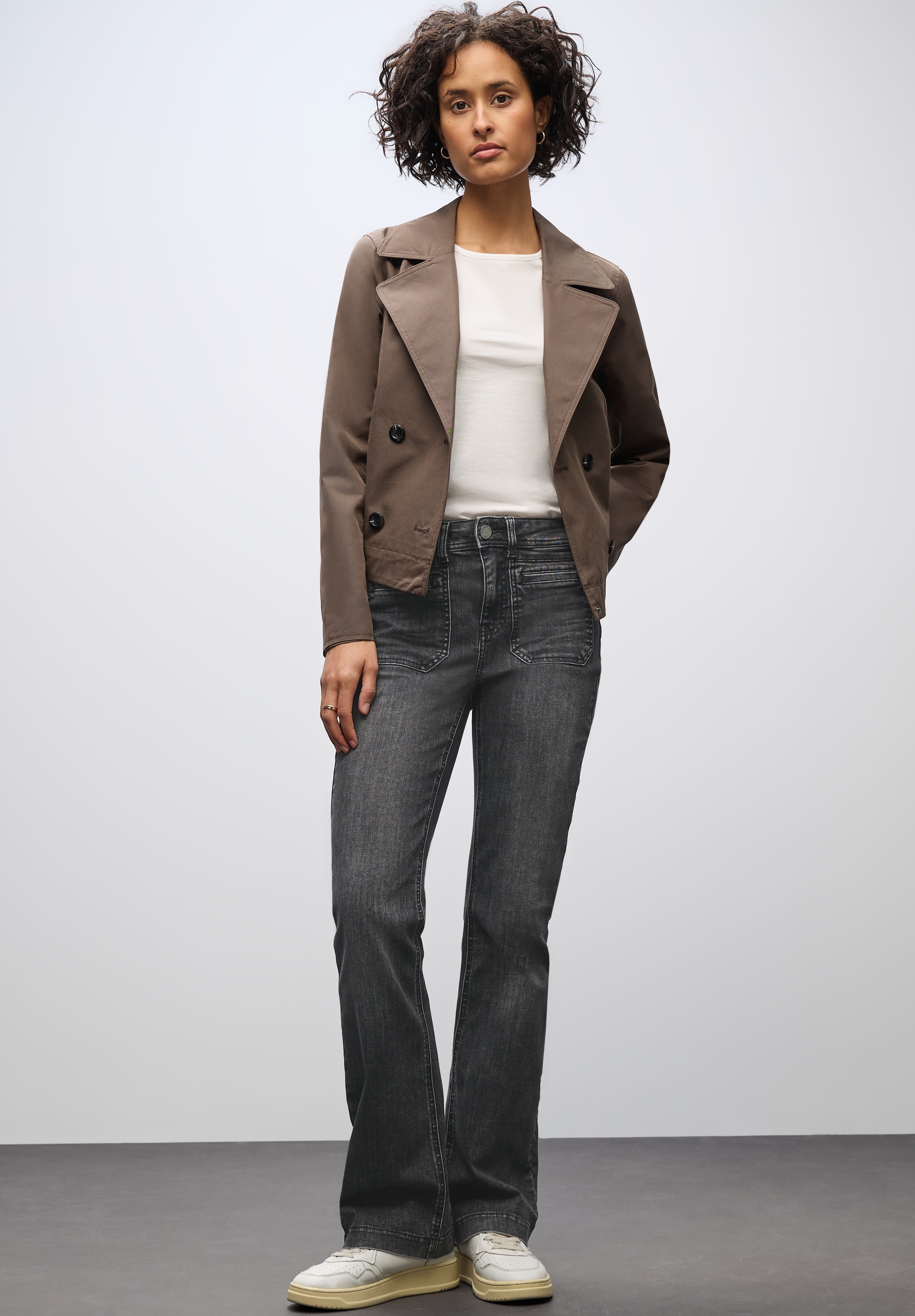 STREET ONE Bootcut-Jeans, mit großen Front-Taschen