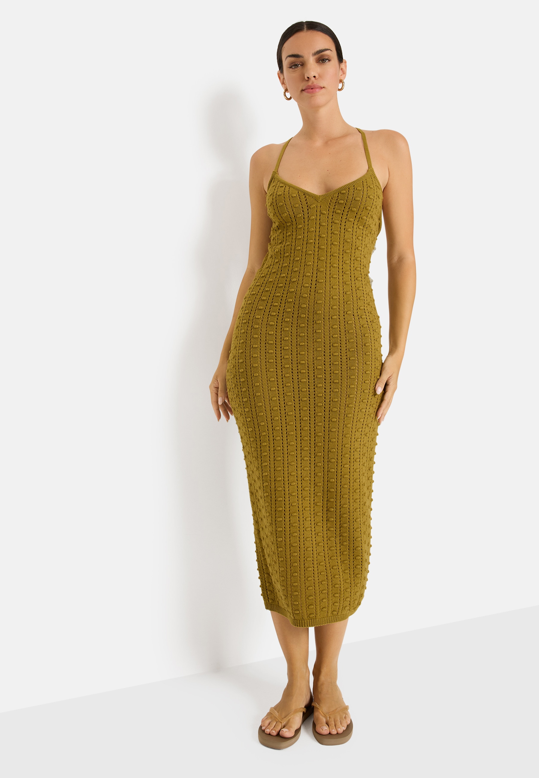 LSCN by LASCANA Strickkleid in Midilänge mit gekreuzten Trägern hinten, Midikleid