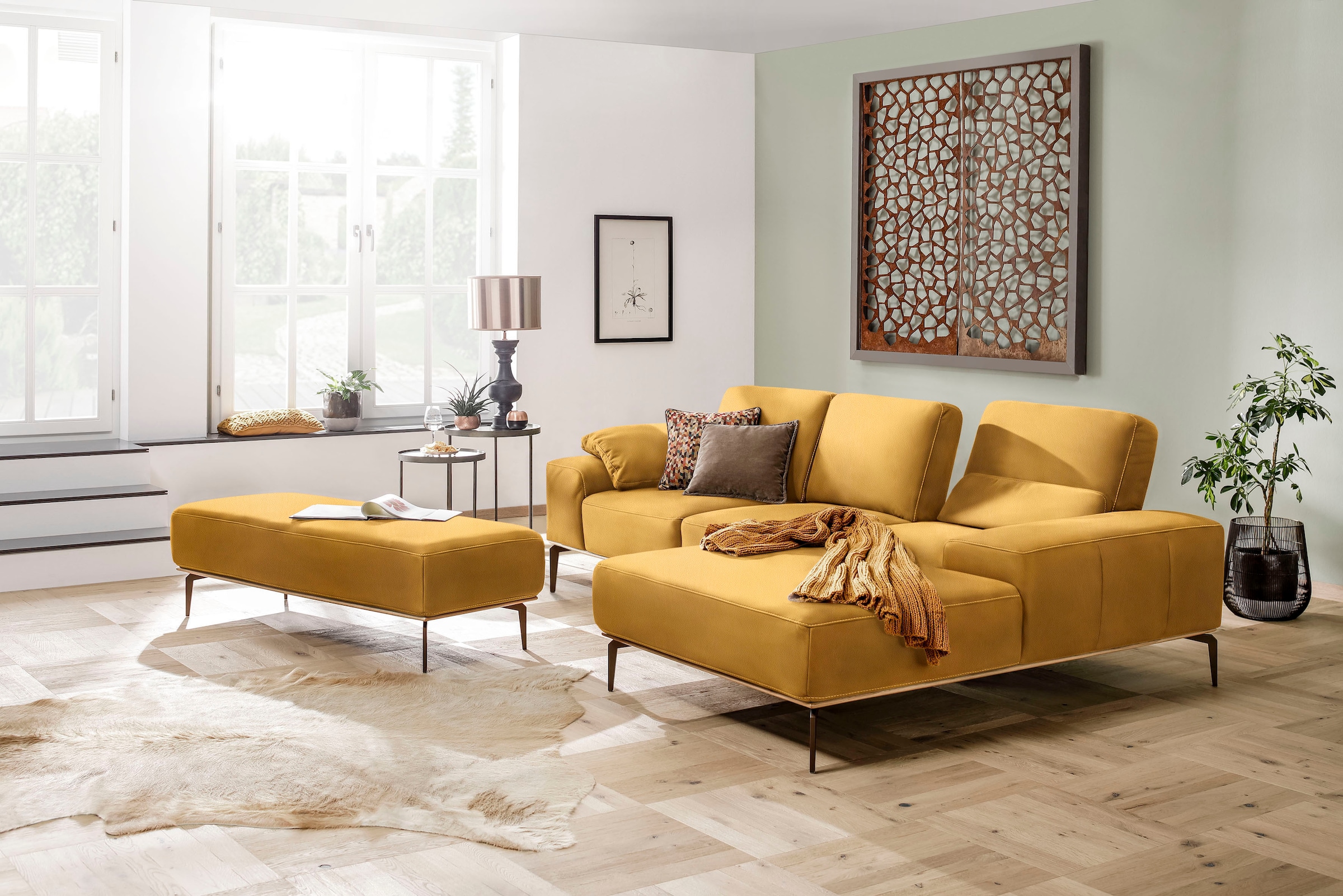 W.SCHILLIG Ecksofa »run, Designsofa mit tollem Sitzkomfort, bequem, L-Form«, mit Holzsockel, Füße in Bronze pulverbeschichtet, Breite 279 cm