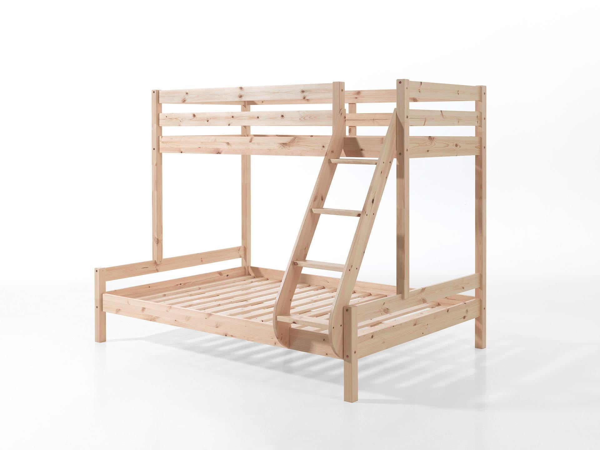 Vipack Etagenbett »Martin, 2 Liegeflächen 140 u. 90/200, Kiefer massiv, Made in Europe«, (B/H/T ca. 208x167x156cm, untere Liegefläche mit Mittelsteg), inkl. Rolllattenroste, oben mit Absturzschutz, Farben weiß und natur