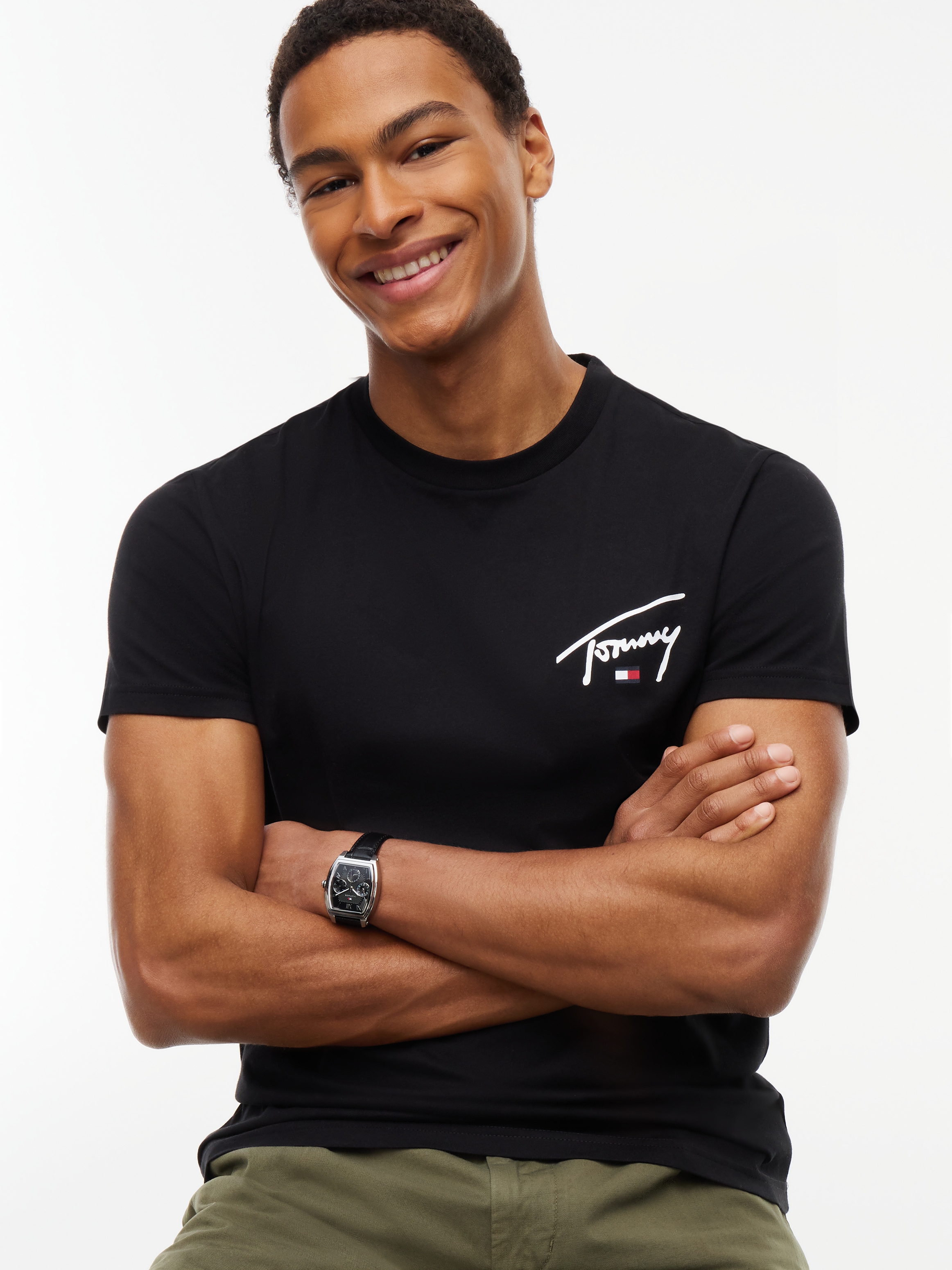 Tommy Jeans T-Shirt »SLIM SIGNATURE CHEST TEE« Slim fit mit Rundhalsausschnitt