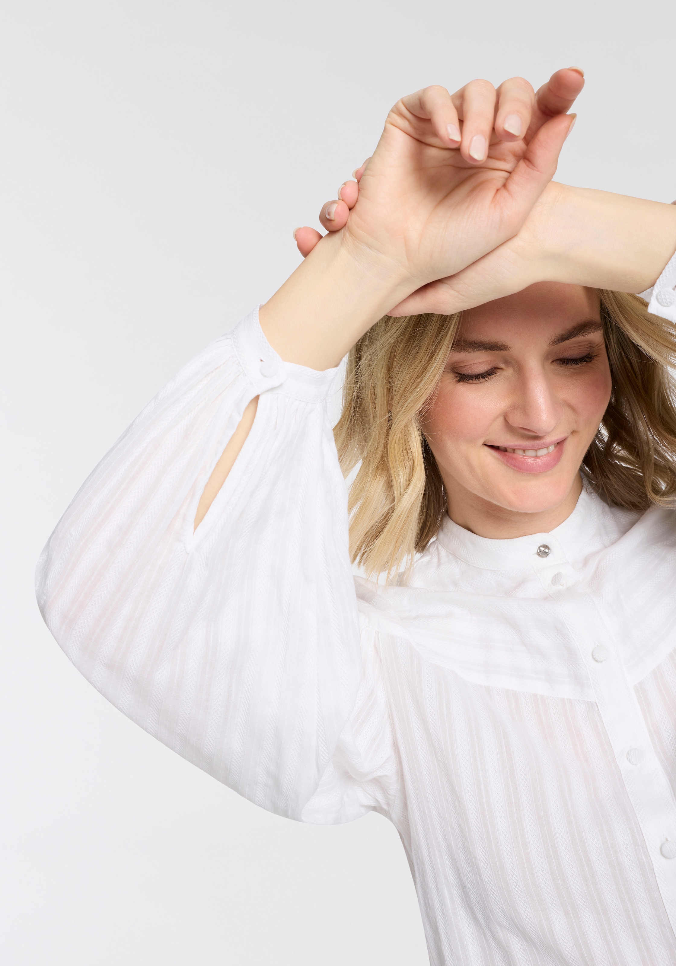 BOSS ORANGE Langarmbluse »Bilmant Premium Damenmode« mit Knopfleiste und kurzem Stehkragen