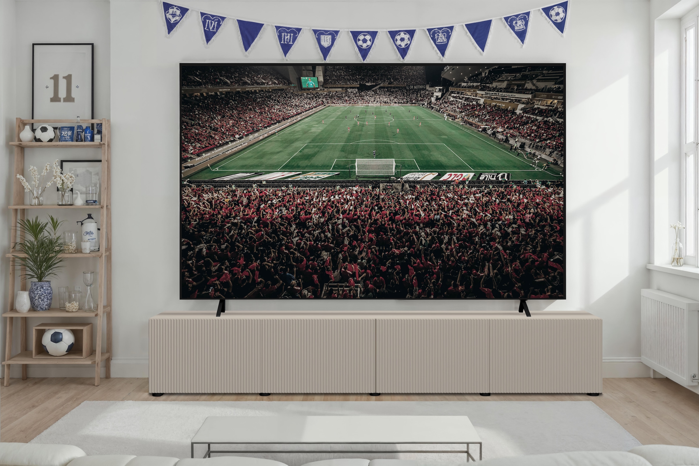 OTTO home Lowboard »Rio, 245 cm breit, 47 cm tief, 4 Türen mit geriffelten MDF Fronten« Modernes Lowboard für bis zu 98-Zoll-TV – perfekt für die WM