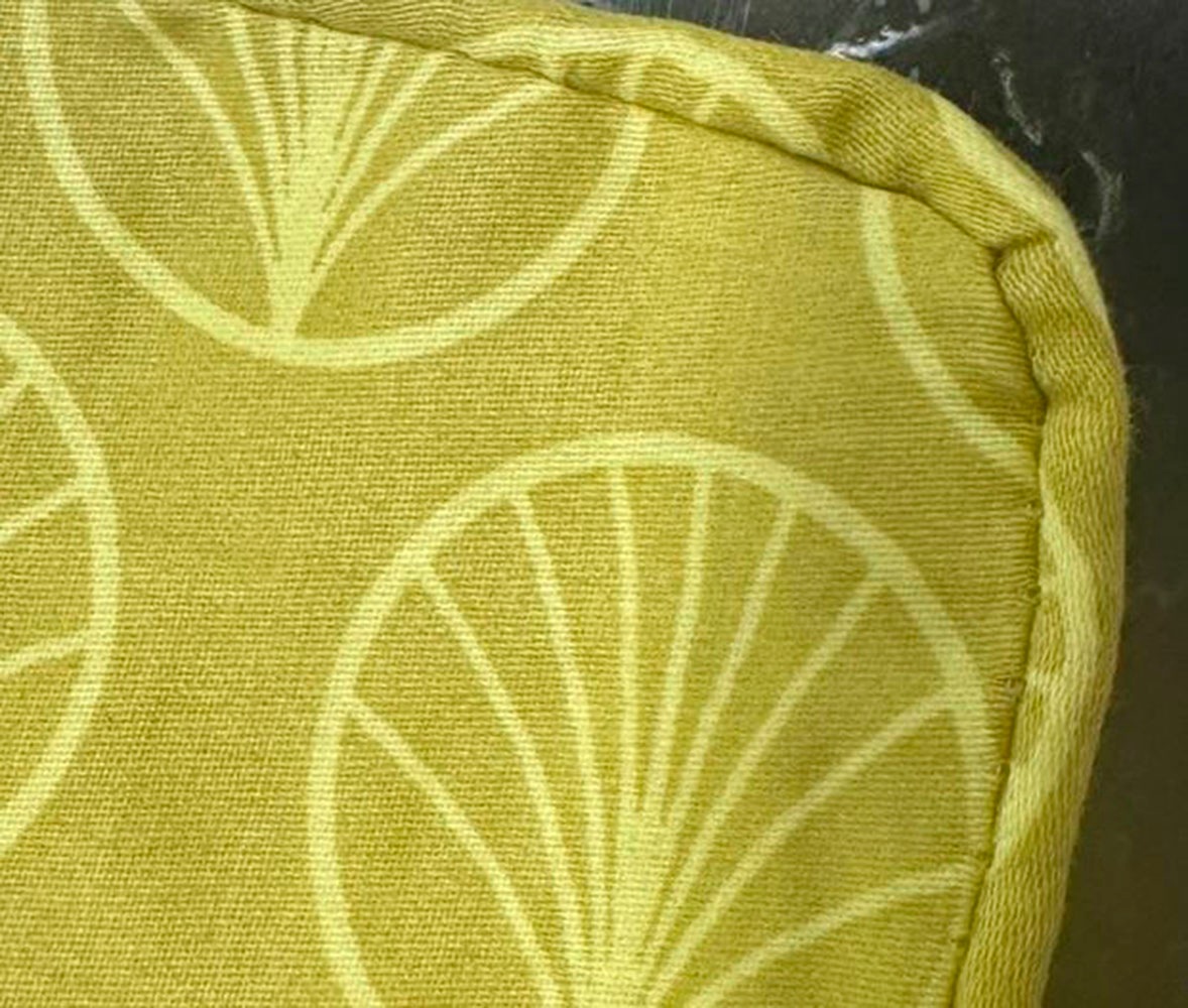 hip Kissenbezug »Laska«, (1 St.), Baumwolle, Mako-Satin, 40x80, 1 Stück, Reißverschluss, Laska, Ocker