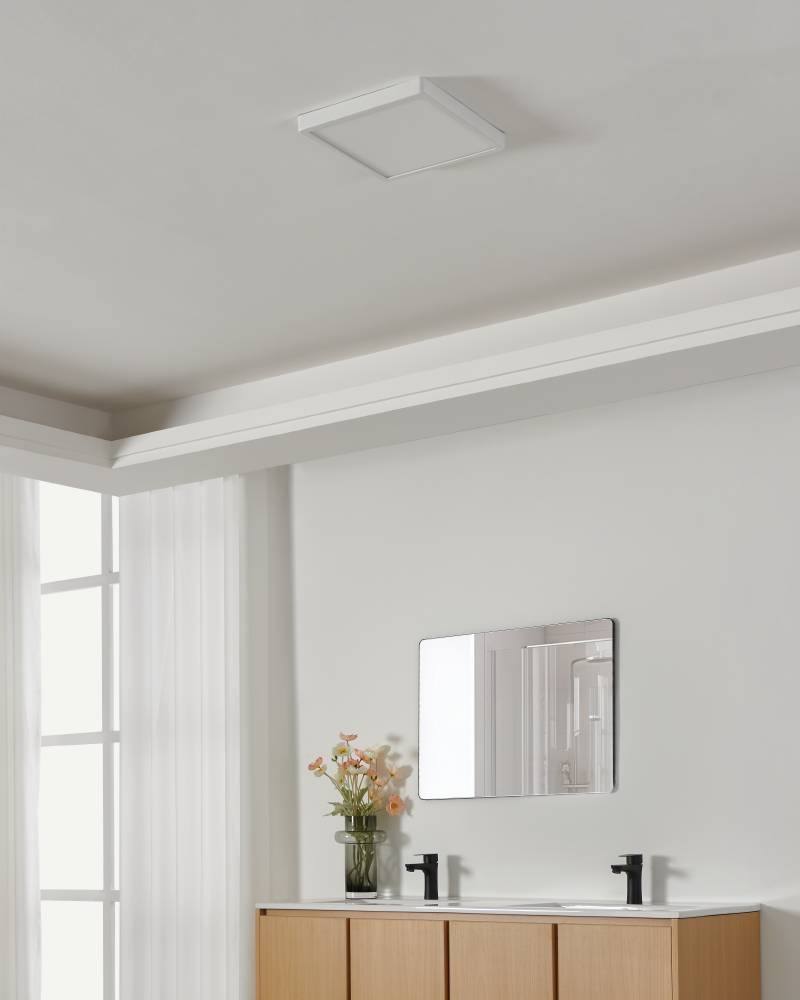 EGLO Deckenleuchte »FUEVA 5 Deckenlampe, IP44, geringe Aufbauhöhe, 20 Watt, Quadrat« LED-Modul 1 Stk. Neutralweiß Aufbauleuchte, Badezimmer, Bad-Deckenlampe, modern,  28,5x28,5x2,8cm