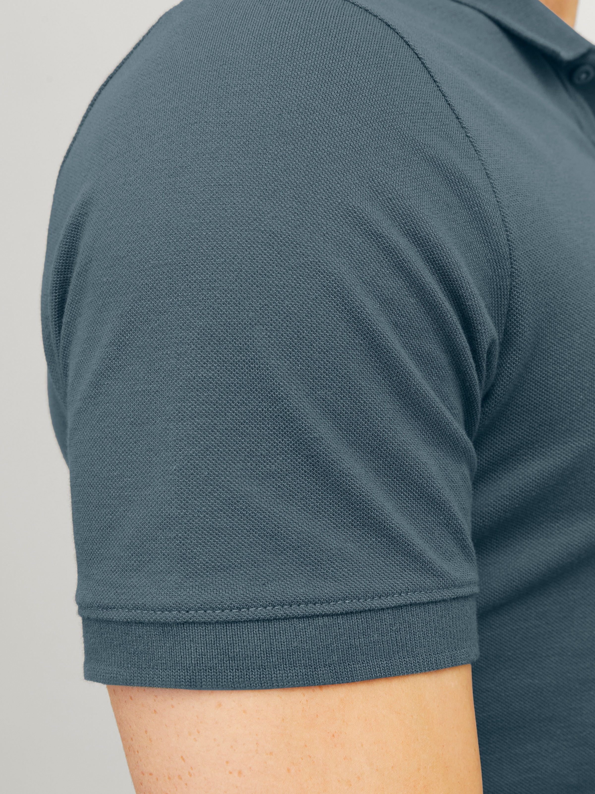 Jack & Jones Poloshirt »JJEBASIC POLO SS NOOS«, mit Logo Stickerei