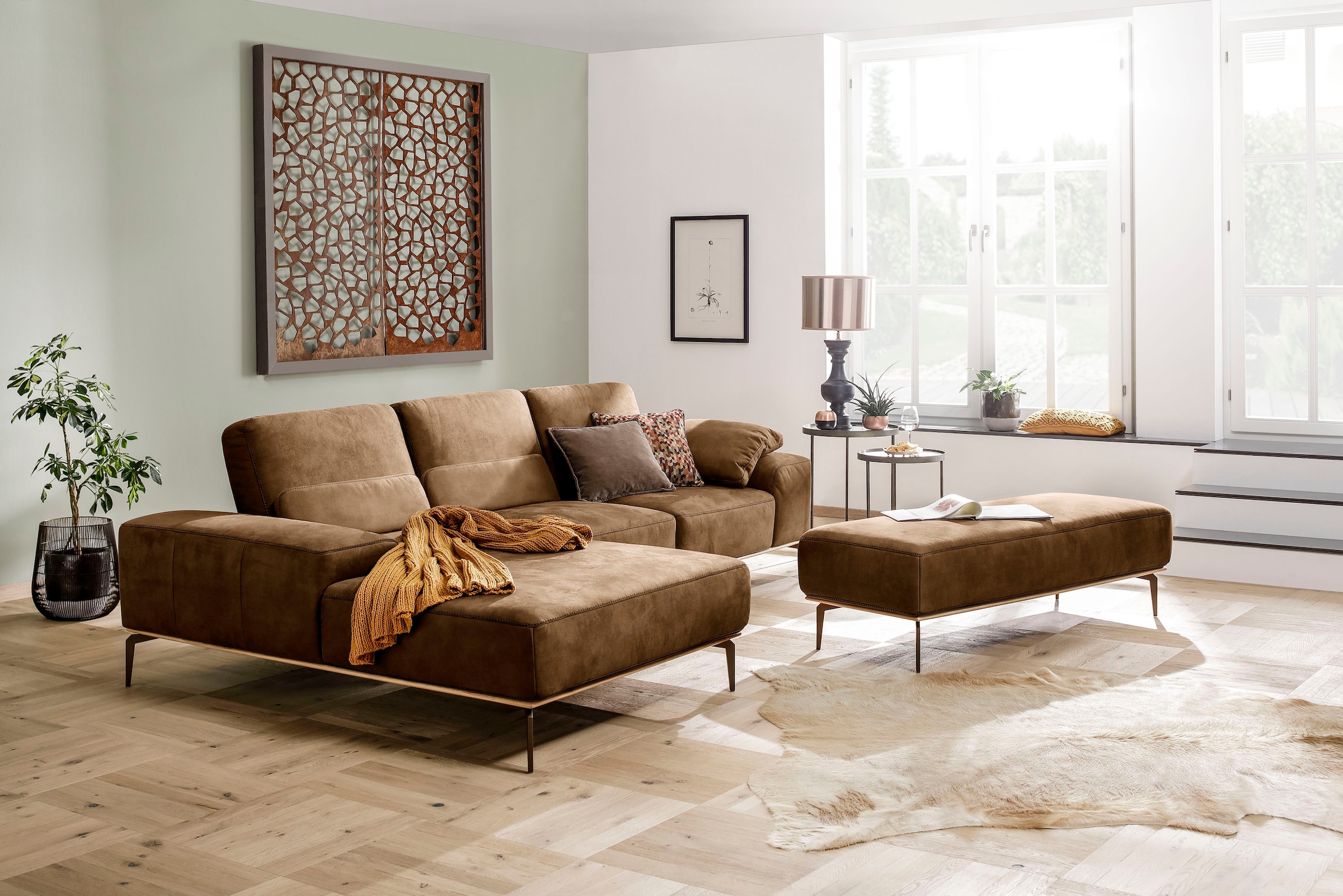 W.SCHILLIG Ecksofa »run, Designsofa mit tollem Sitzkomfort, L-Form«, mit Holzsockel, Füße in Bronze pulverbeschichtet, Breite 299 cm