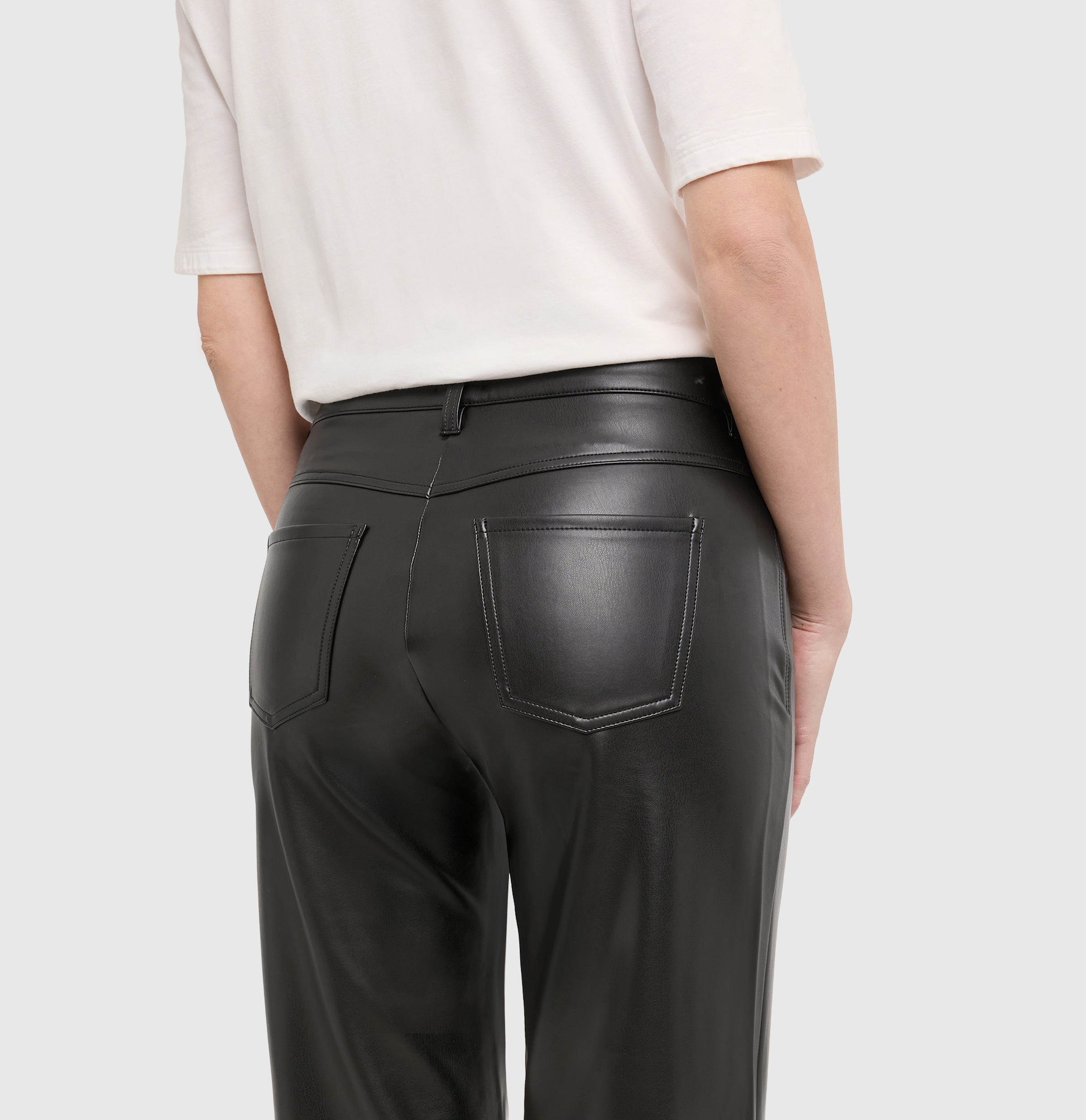 MAC 5-Pocket-Hose »WIDE vegan«  Authentische, fein glänzende Leder-Optik