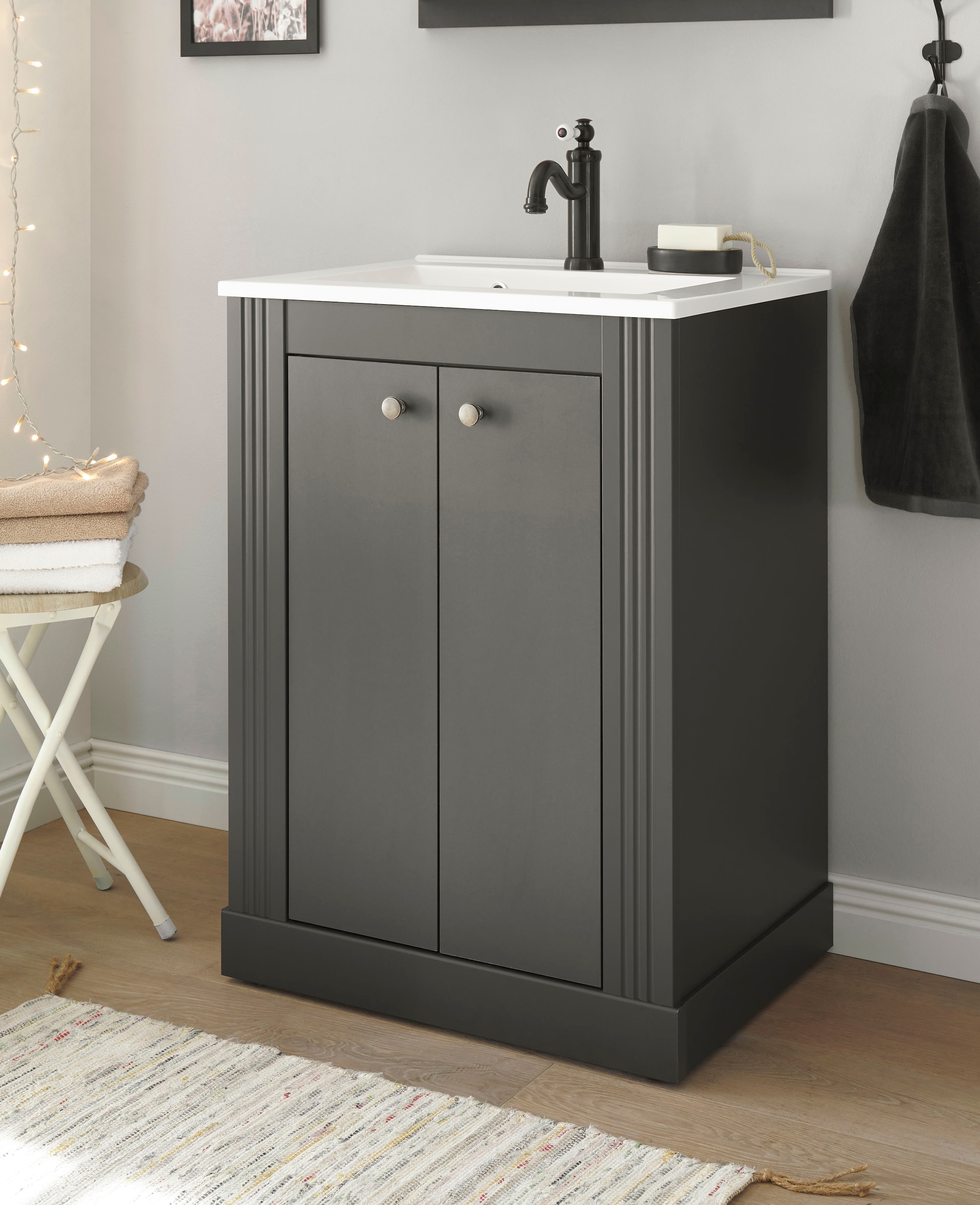 OTTO home Waschtisch »WESTMINSTER, Waschbeckenunterschrank inkl. Waschbecken, Metallgriffe« 1 Stk. tlg. in 2 Farben verfügbar, mit Stauraum, Breite 60 cm