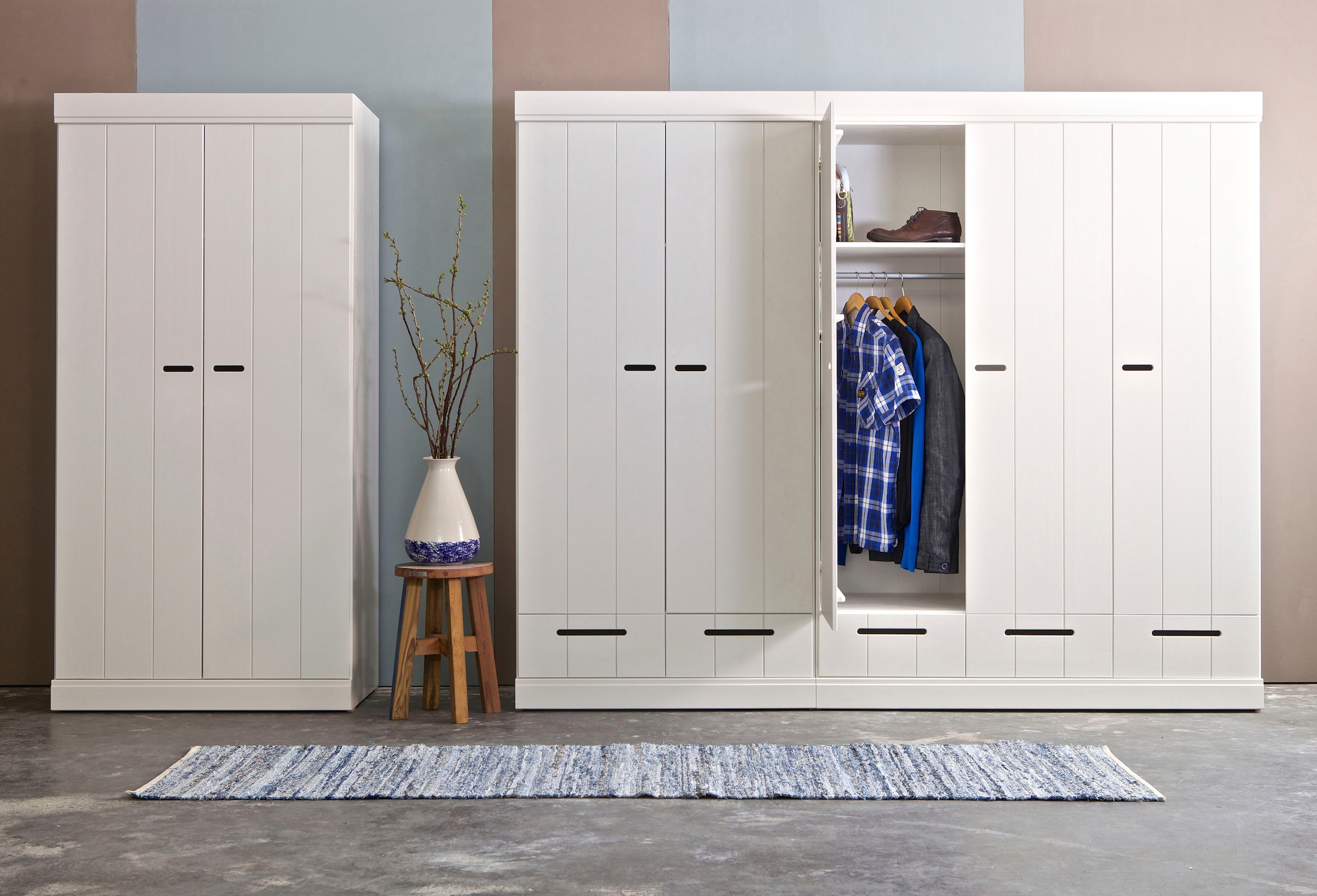 WOOOD Kleiderschrank »Connect Kiefer massiv FSC® Korpus Schiebetüren Schubladen« Stapelbar kombinierbar, Metall Schubladenführung