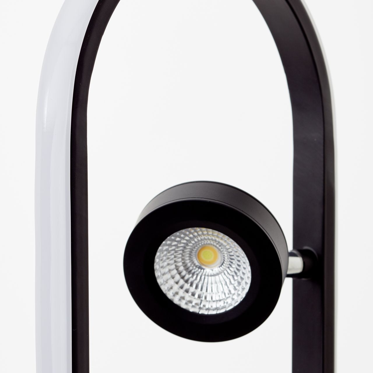Brilliant kaufen 4700 XXL über Garantie online Lumen, - »Nebeker«, 4 | mit Lichtfarbe Fernbedienung Stehlampe flammig-flammig, Höhe 124cm Jahren 3