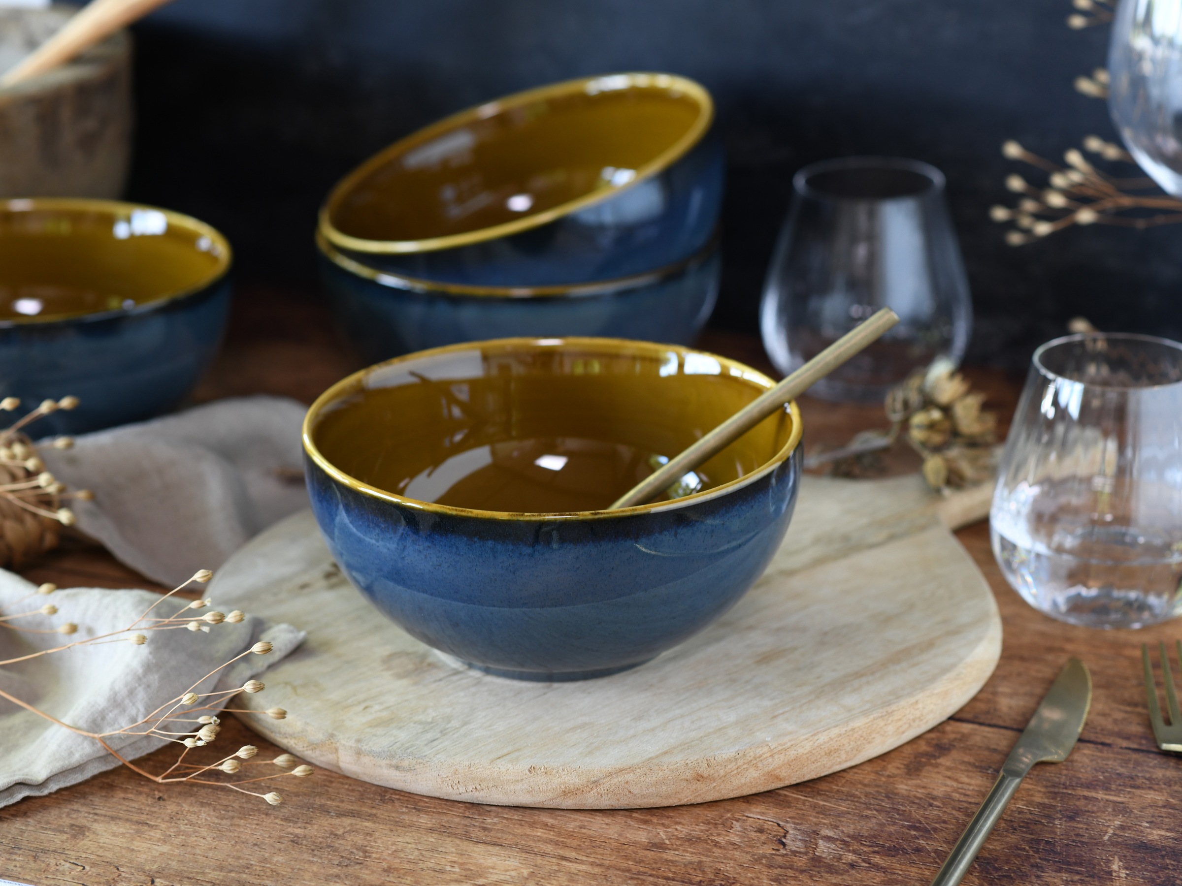 CreaTable Schale »Mallorca, Buddha Bowl 4-tlg« 4 Stk. aus Steinzeug Spezialglasur mit Vintage Außenrand