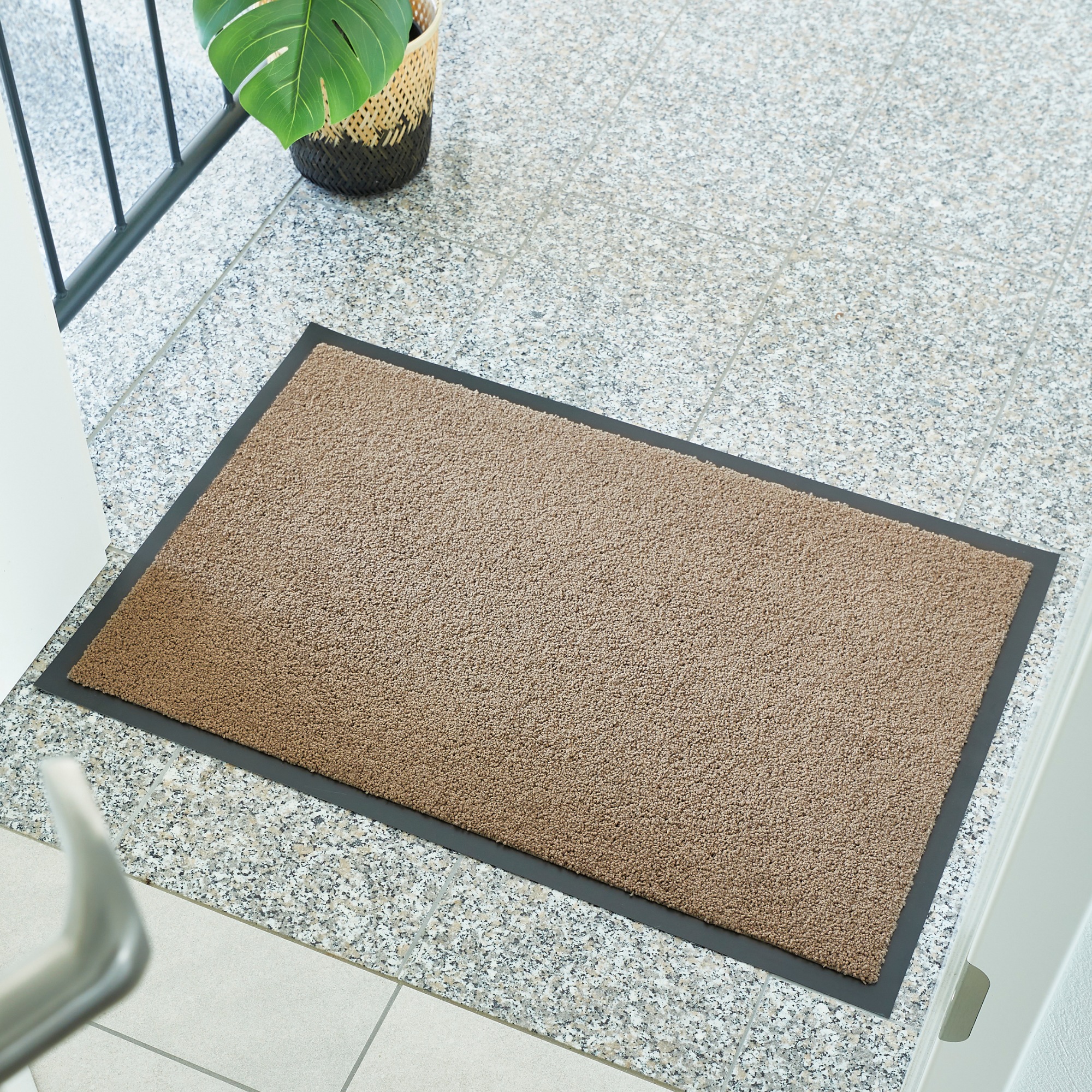 Andiamo Fußmatte »Verdi, Made in Netherlands«, rechteckig, 6 mm Höhe, Schmutzfangmatte, auch für überdachten Außenbereich geeignet, waschbar