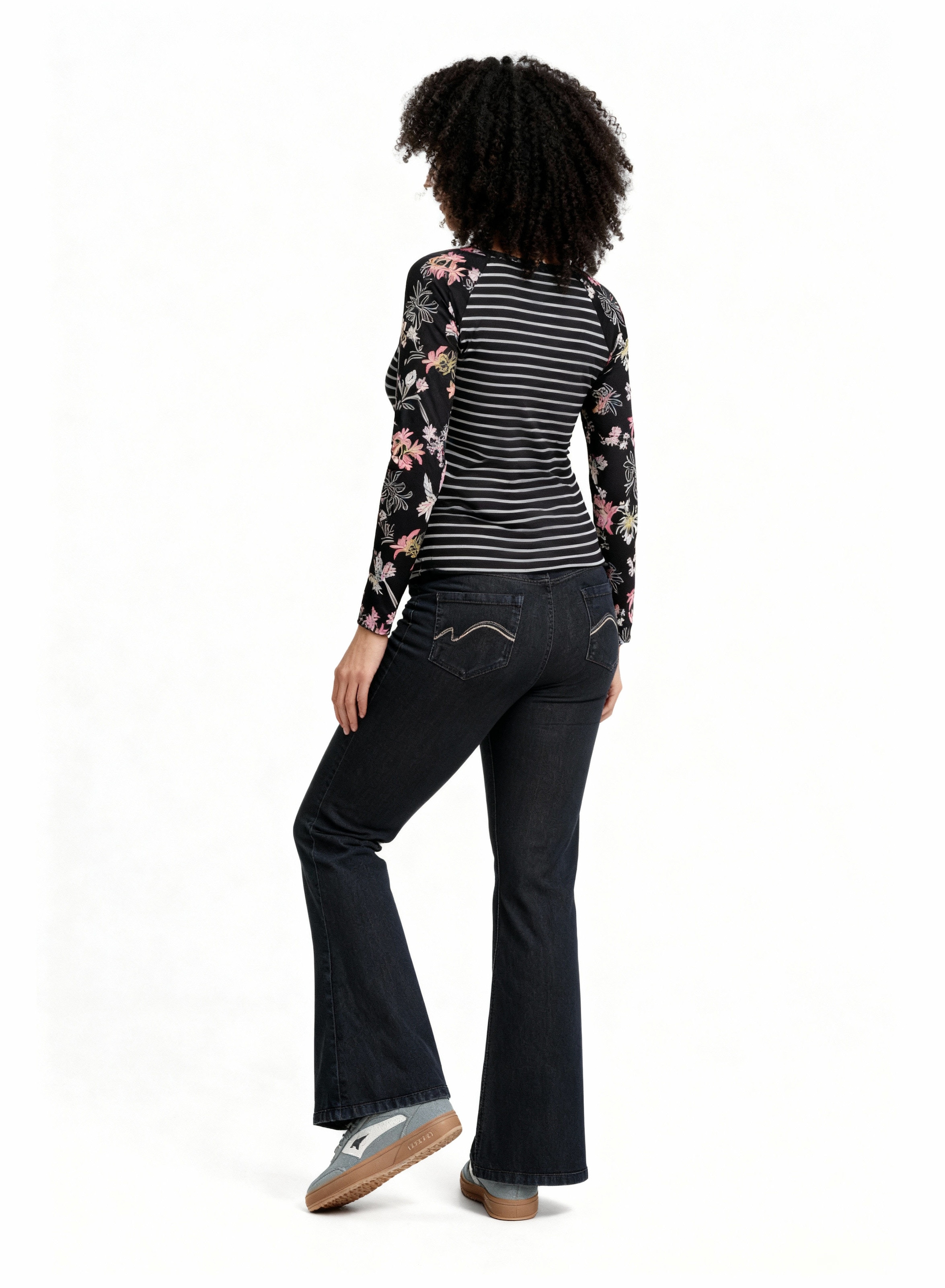 KangaROOS Langarmshirt Langarm,  sehr figurbetont,  aus Baumwolle