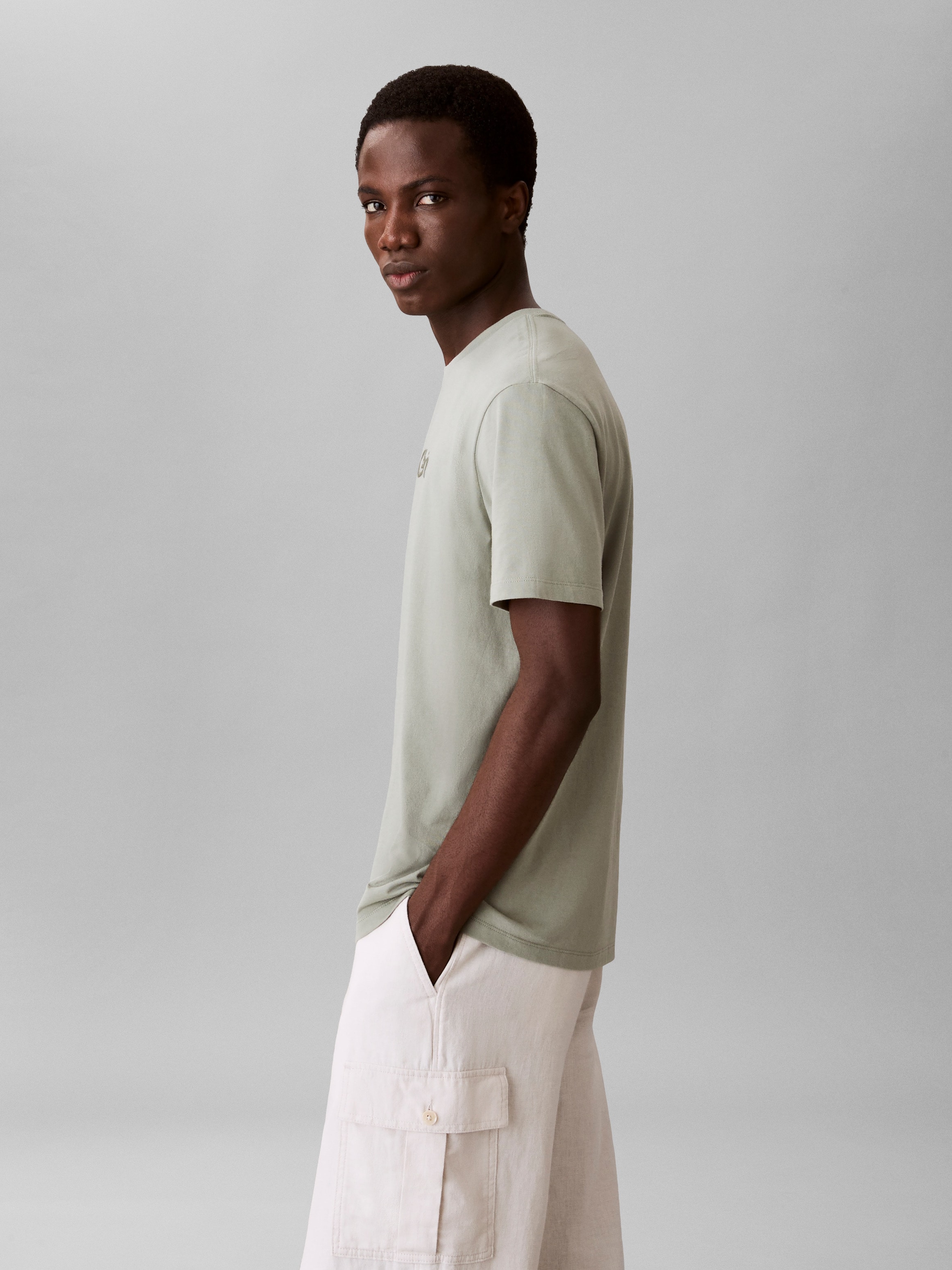 Calvin Klein T-Shirt »30S EU WHOLESALE SPORTSWEAR GRAP« Regular fit mit Rundhalsausschnitt