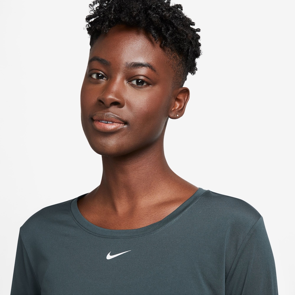 Nike Trainingsshirt »DRI-FIT ONE WOMEN'S STANDARD FIT LONG-SLEEVE TOP«