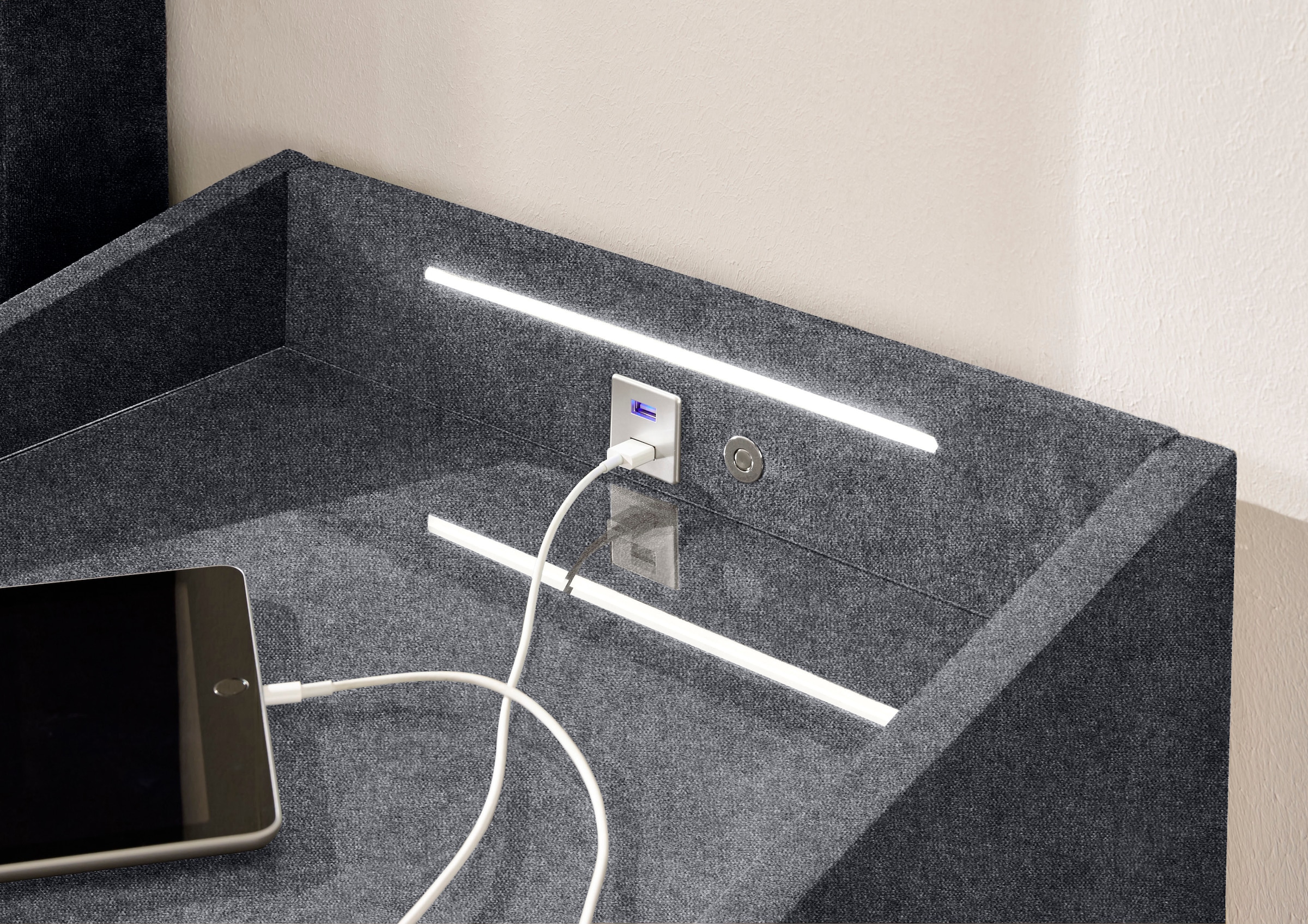 ED EXCITING DESIGN Nachtkonsole »Moon«, mit LED-Beleuchtung und USB-Anschluss & USB-C-Anschluss