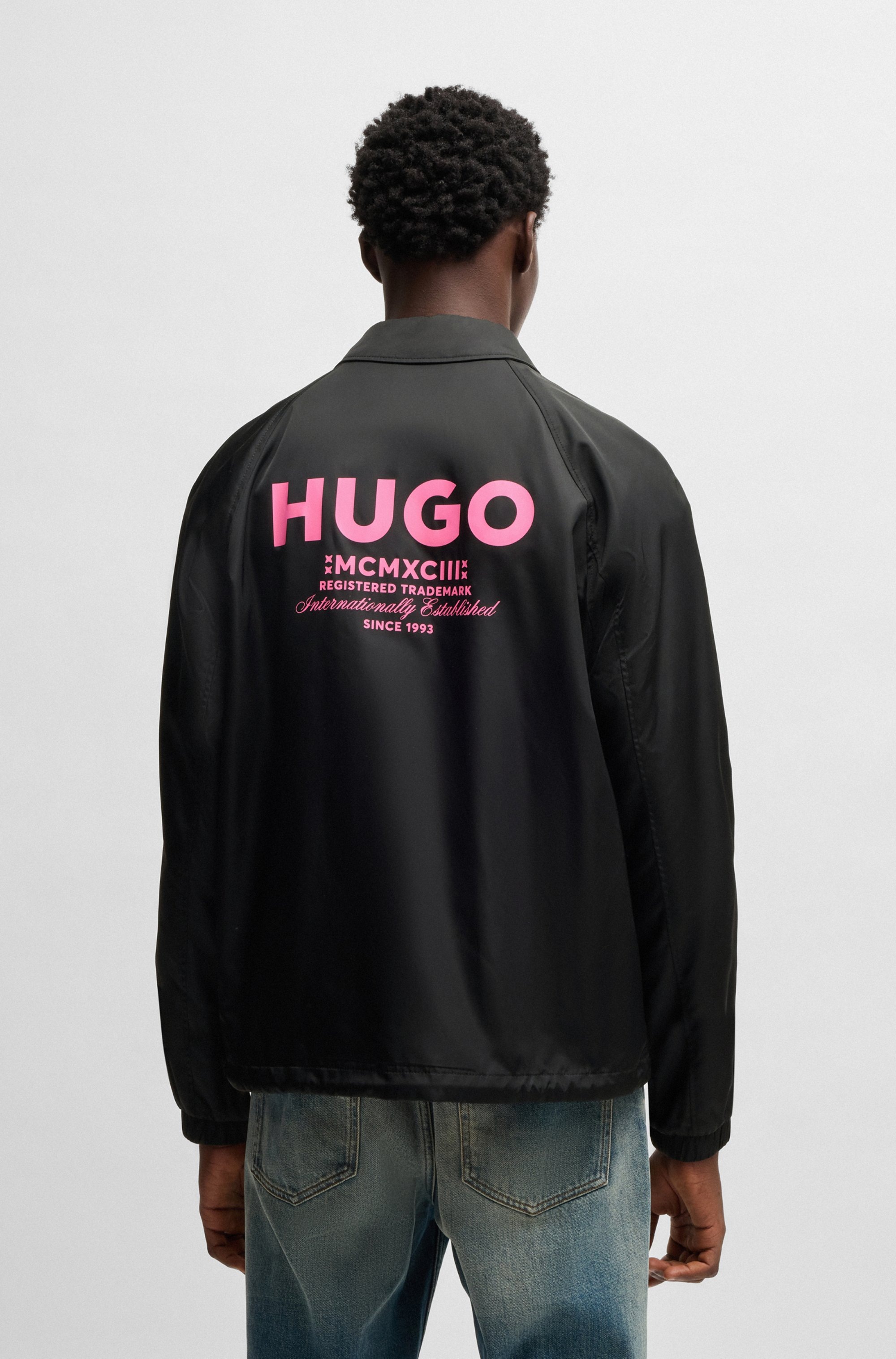 HUGO Blue Funktionsjacke »Biyo2521«, Overshirt mit kontrastfarbenen Druck