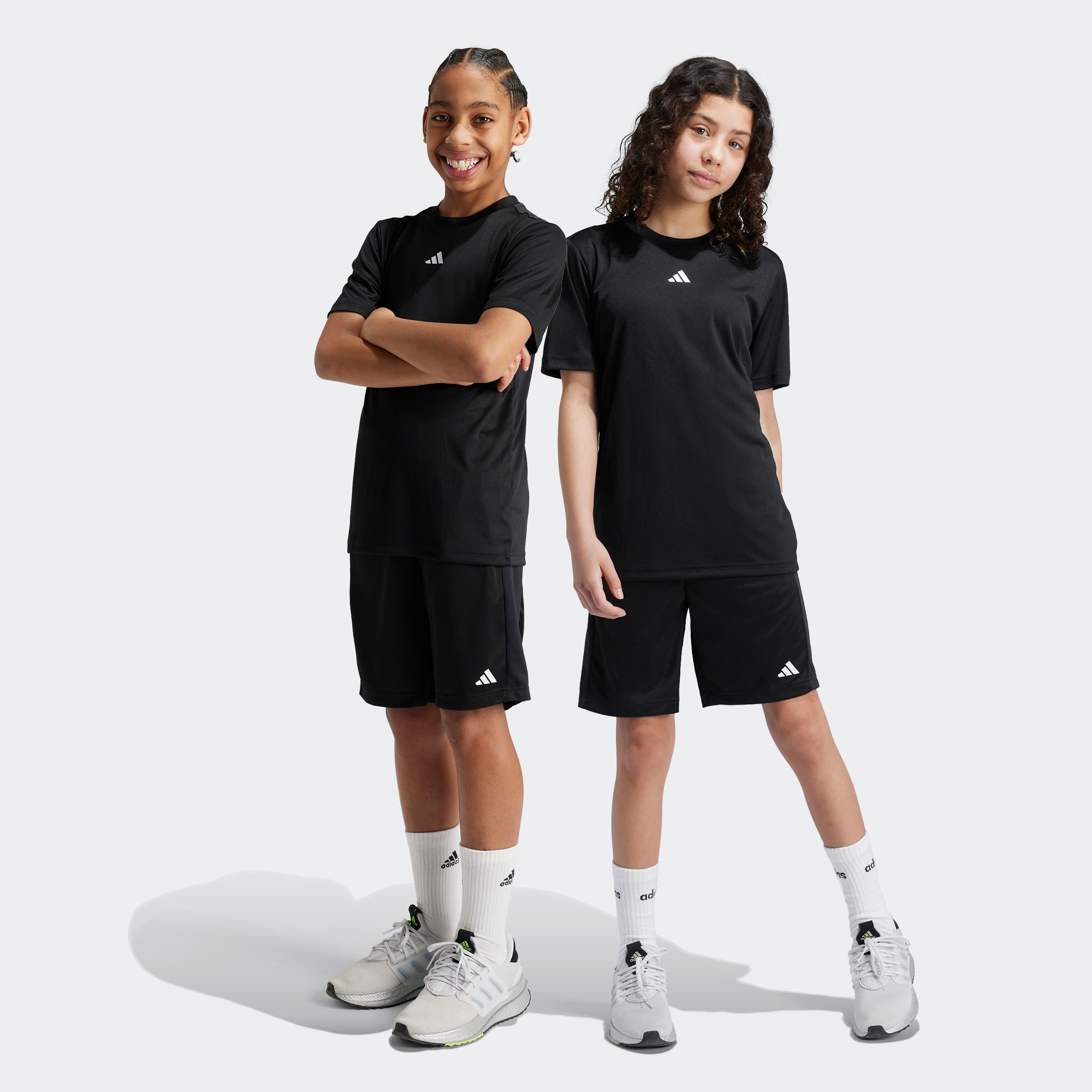 adidas Sportswear Shorts »J TR-ES SH«, (1 tlg.)