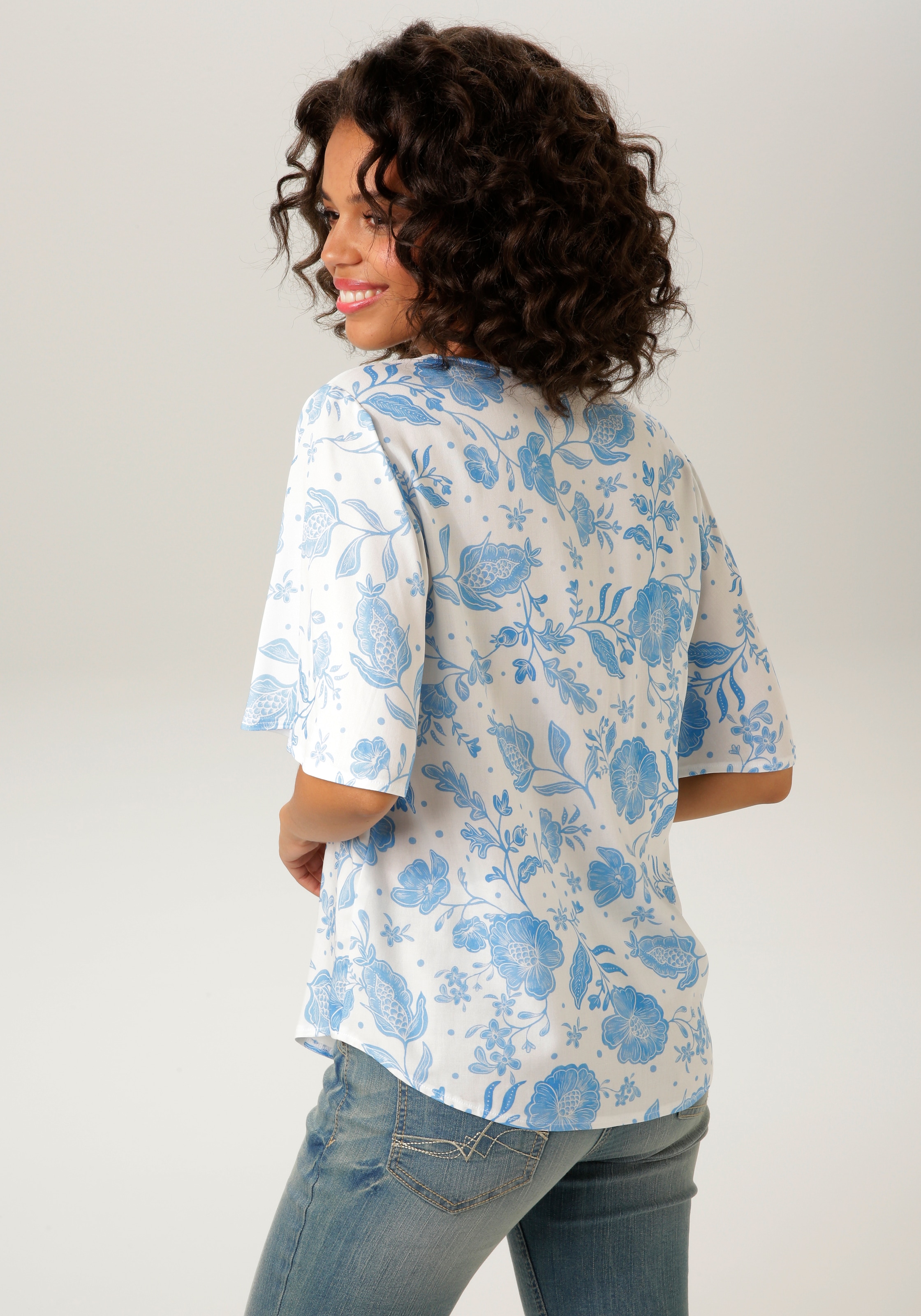 Aniston CASUAL Schlupfbluse, mit großflächigem Blumendruck