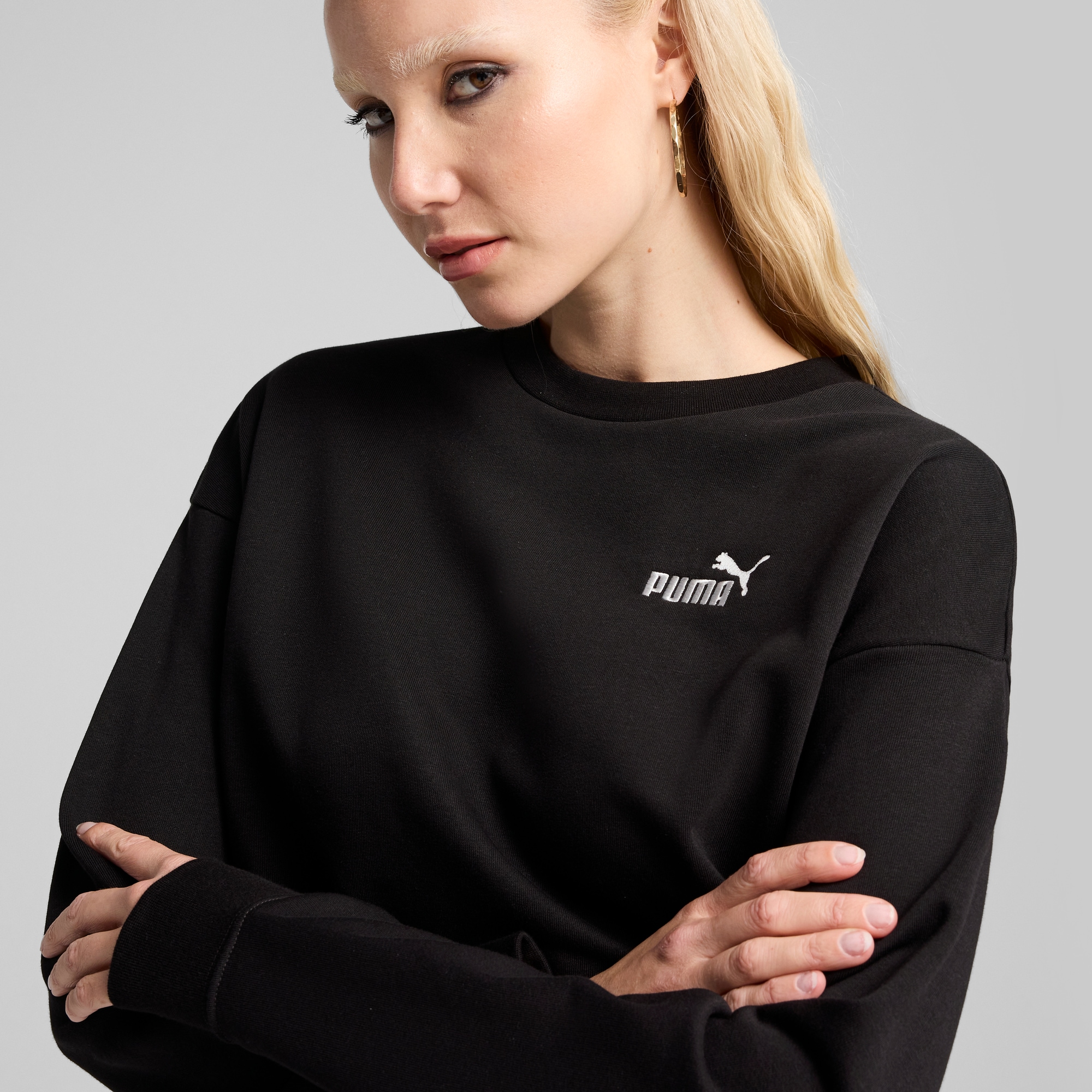PUMA Langarmshirt »ESS SMALL NO. 1 LOGO RELAXED CREW TR« mit Rundhalsausschnitt, Langarm, aus Baumwollmischung