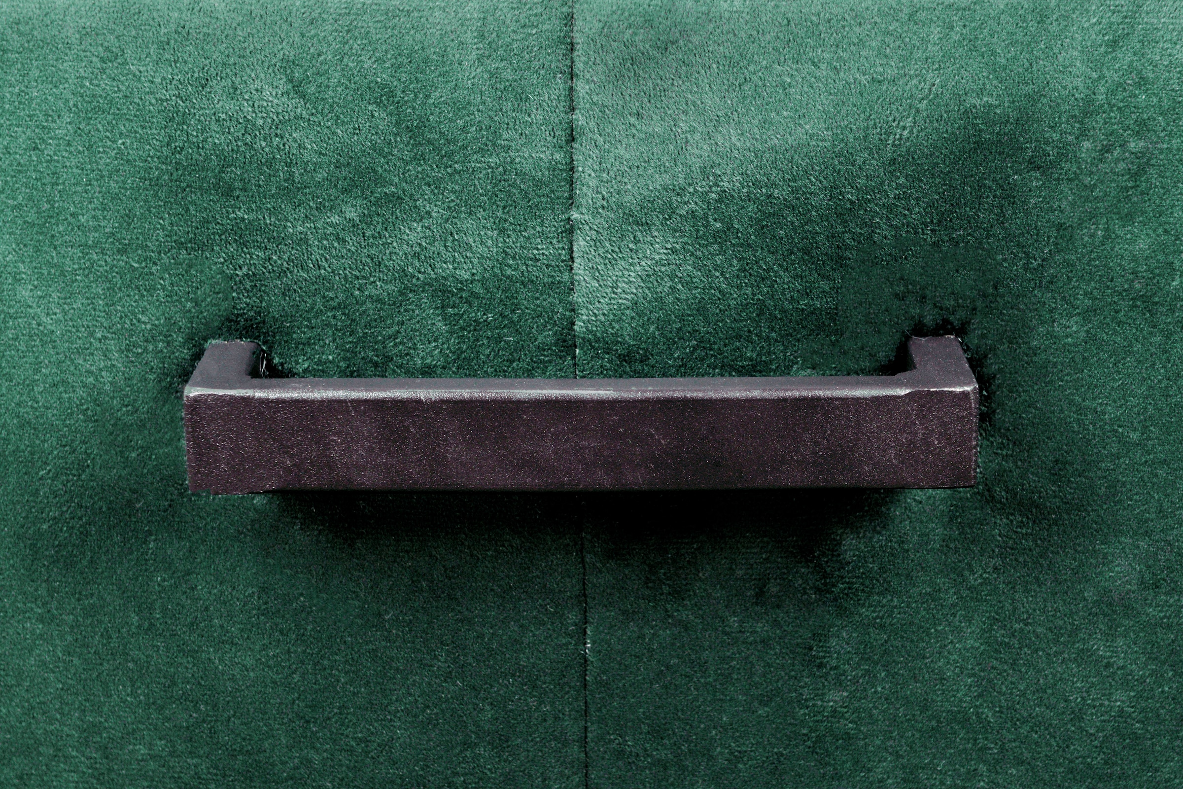 Kayoom Polsterstuhl »Stuhl Eaden 225 2er-Set, samtiger Stoffbezug, Paspel aus Kunstleder« (Set) 2 Stk.stilvoll, pflegeleicht, zeitgemäße Farbgebung, samtiger Stoffbezug