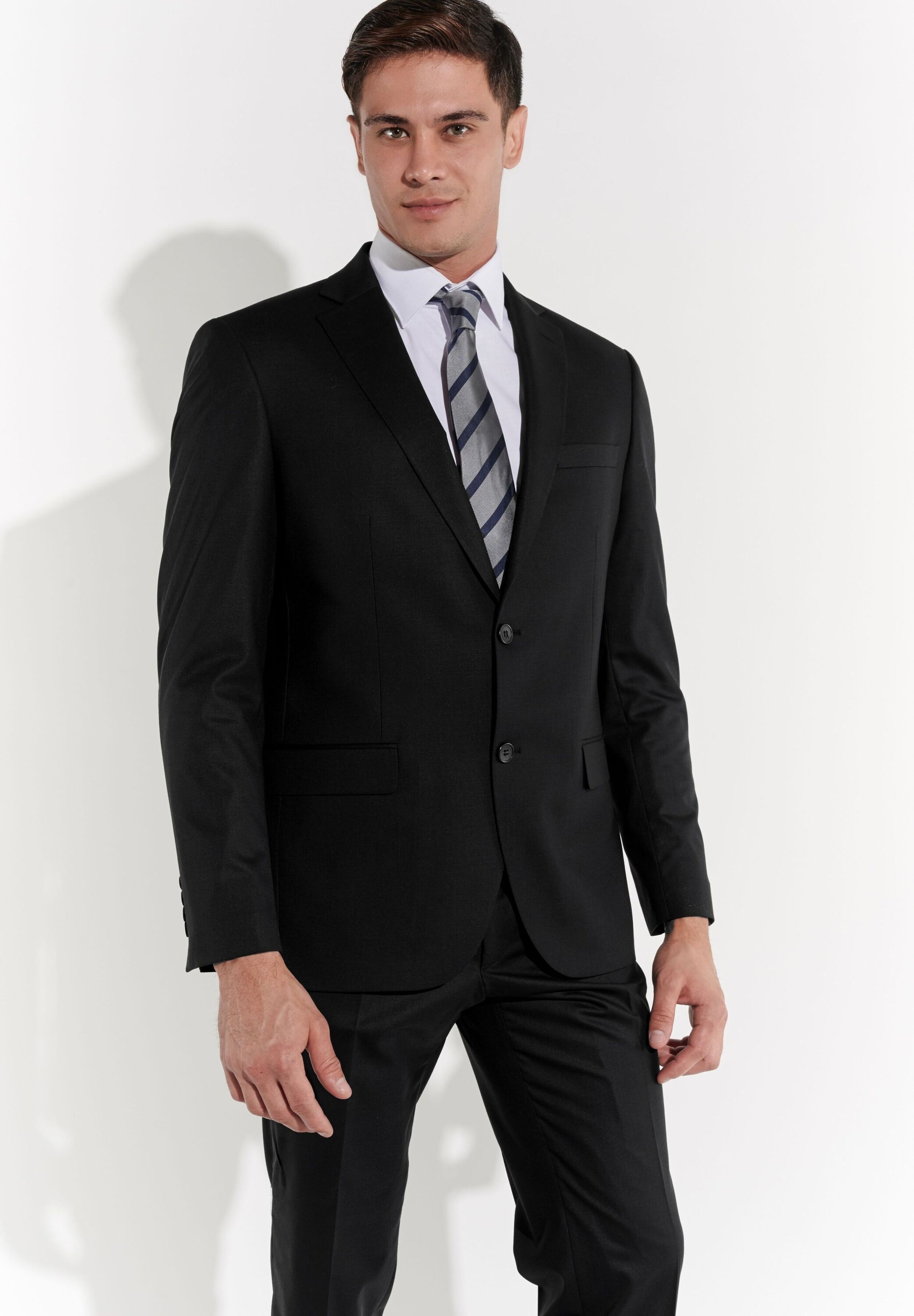 SteffenKlein Anzug »SteffenKlein Anzug REGULAR FIT« 2 tlg. regular fit mit Zwei-Knopf-Verschluss
