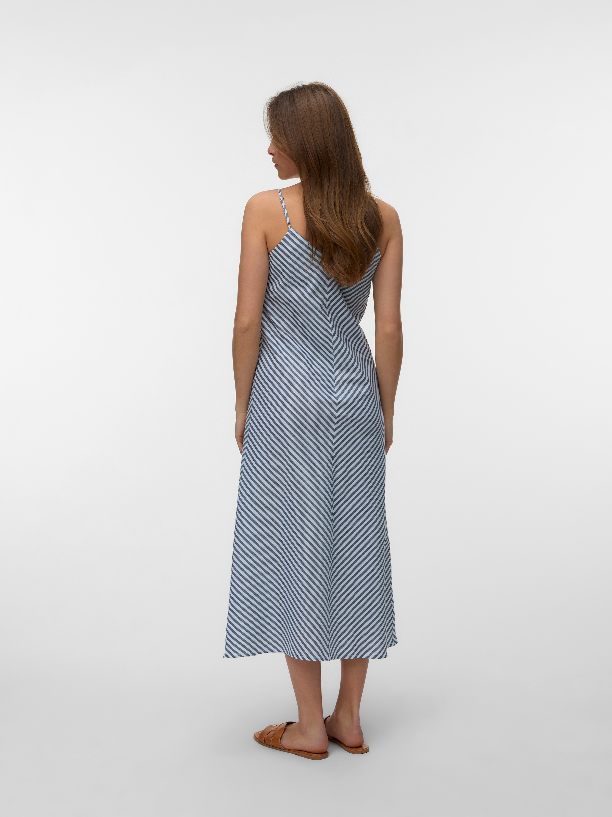 Vero Moda Trägerkleid »VMSELMA 7/8 SINGLET DRESS NOOS« Baumwollmischung, mit Leinen, verstellbare Spaghettiträger