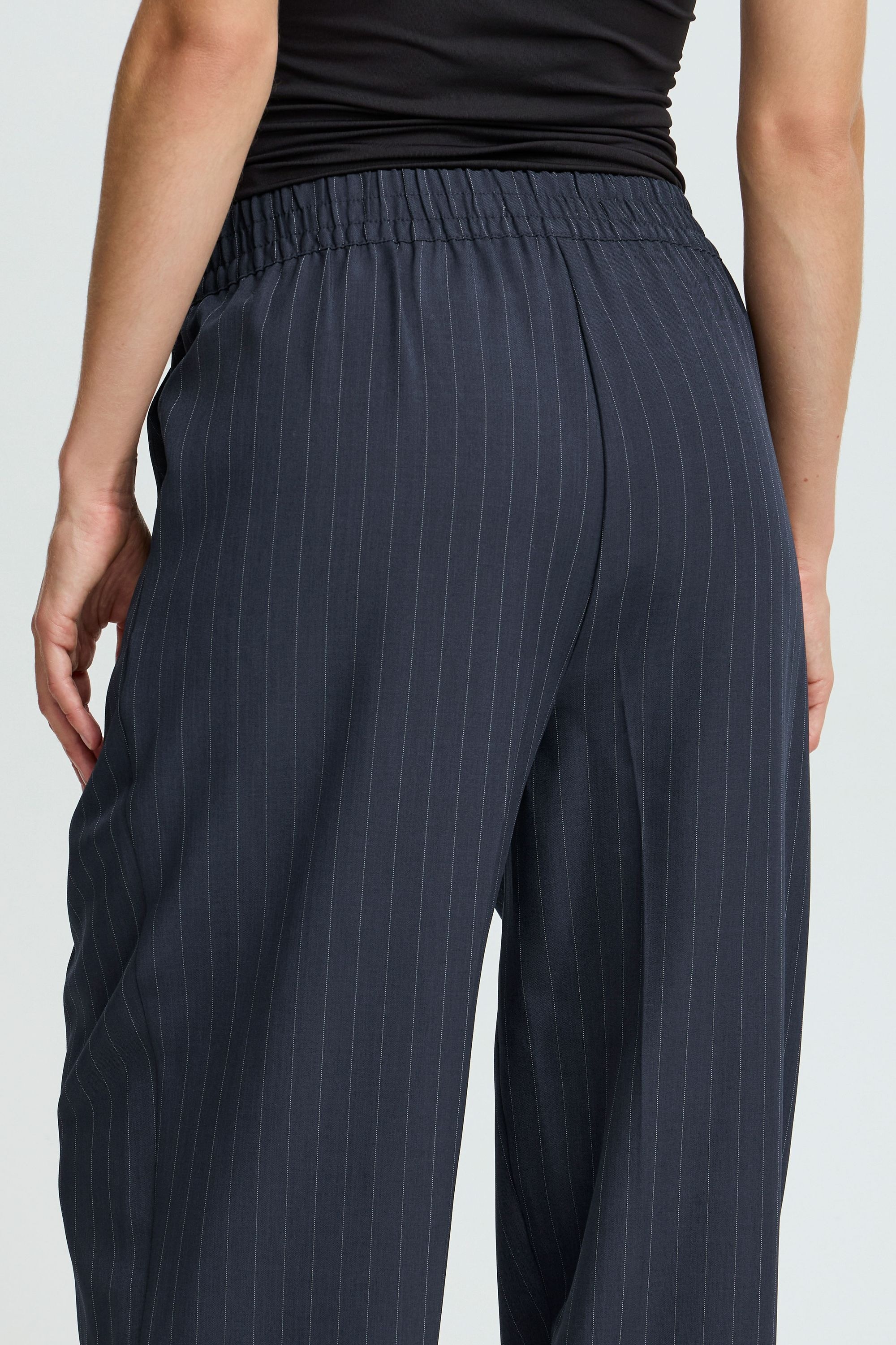 b.young Stoffhose »Stoffhose BYMMMIDDE BARREL PANTS -«