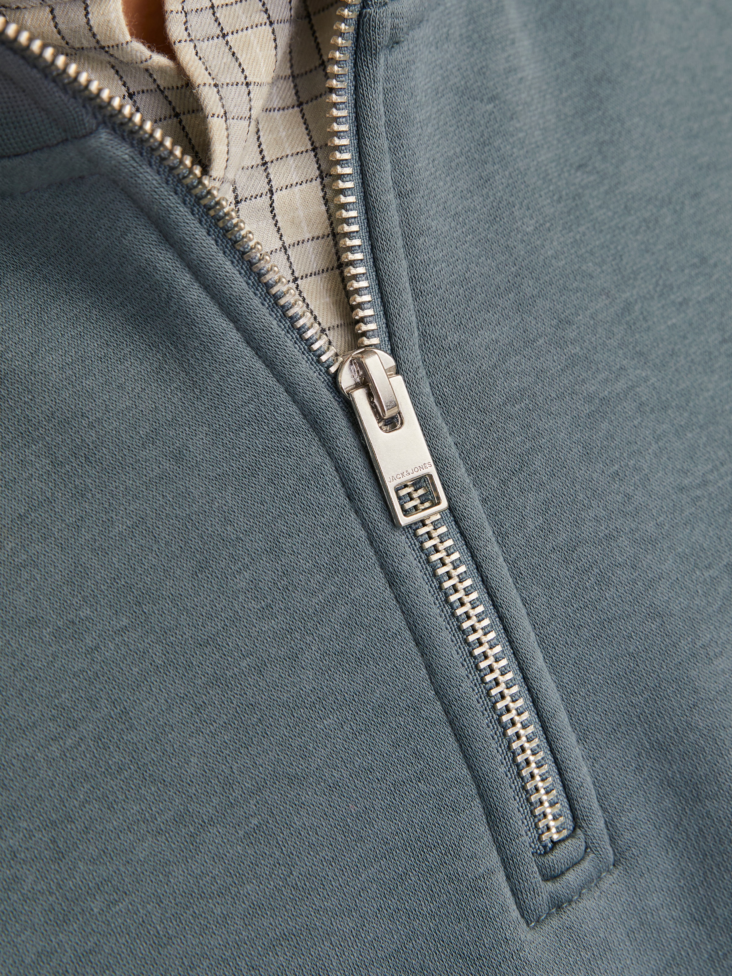 Jack & Jones Sweatshirt »JORVESTERBRO SWEAT QUARTER ZIP HN NOOS«, im Troyer-Look