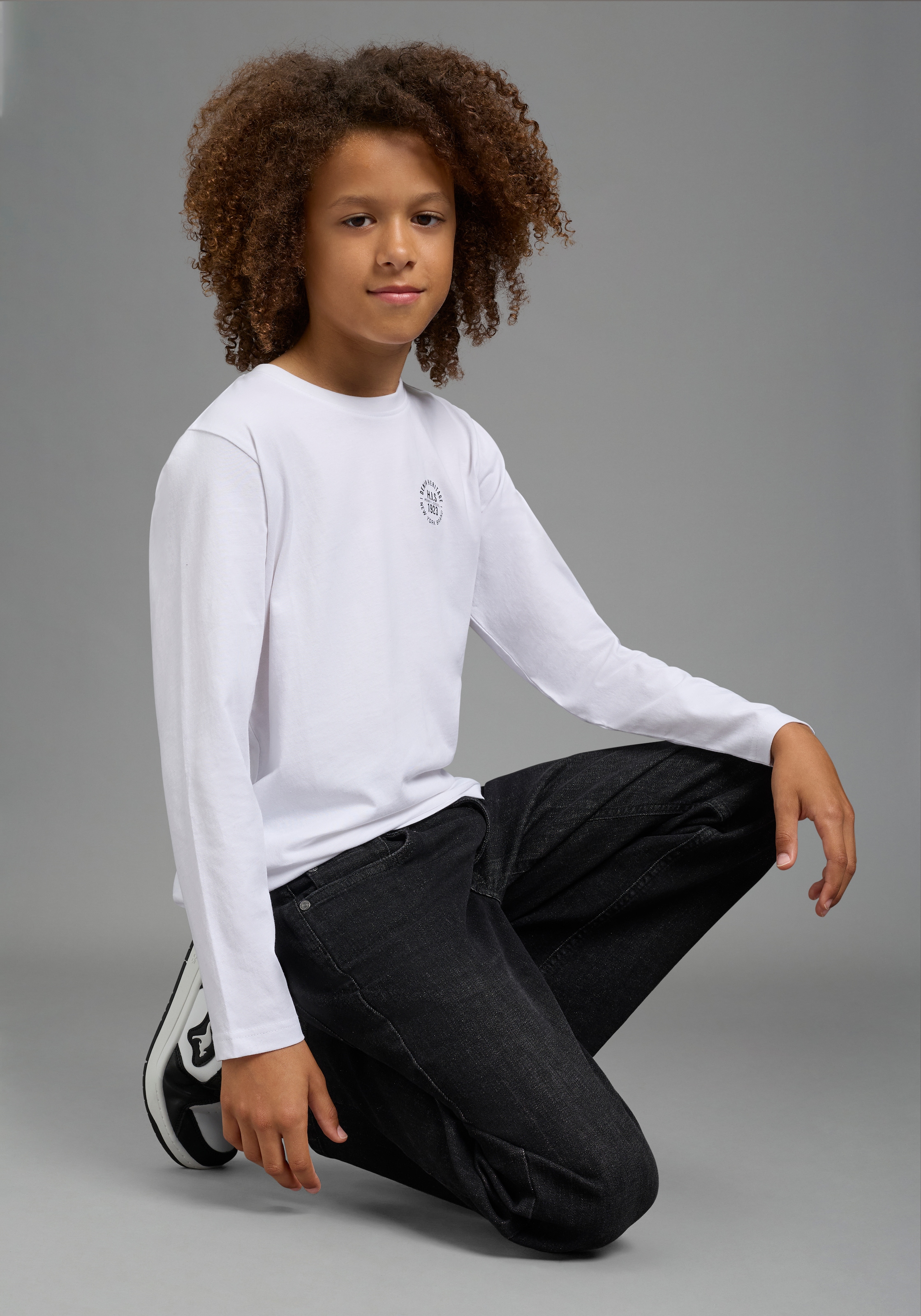 KangaROOS Loose-fit-Jeans »Jeans mit weitem Bein und KangaROOS Stickerei« Loose-fit Stretchjeans mit Logo-Stickerei