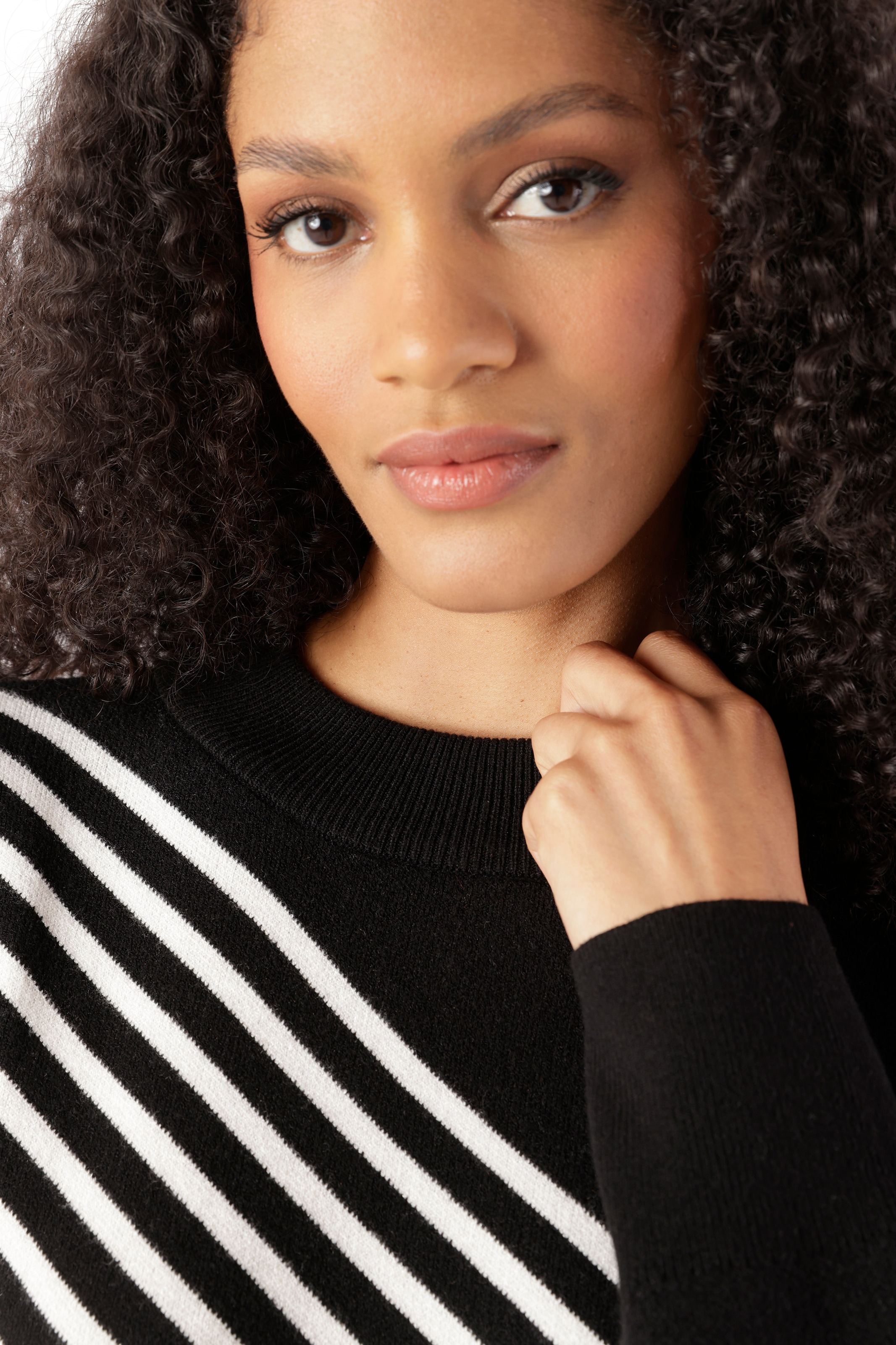 Aniston SELECTED Strickpullover raffinierter Streifenverlauf vorne und hinten - NEUE KOLLEKTION