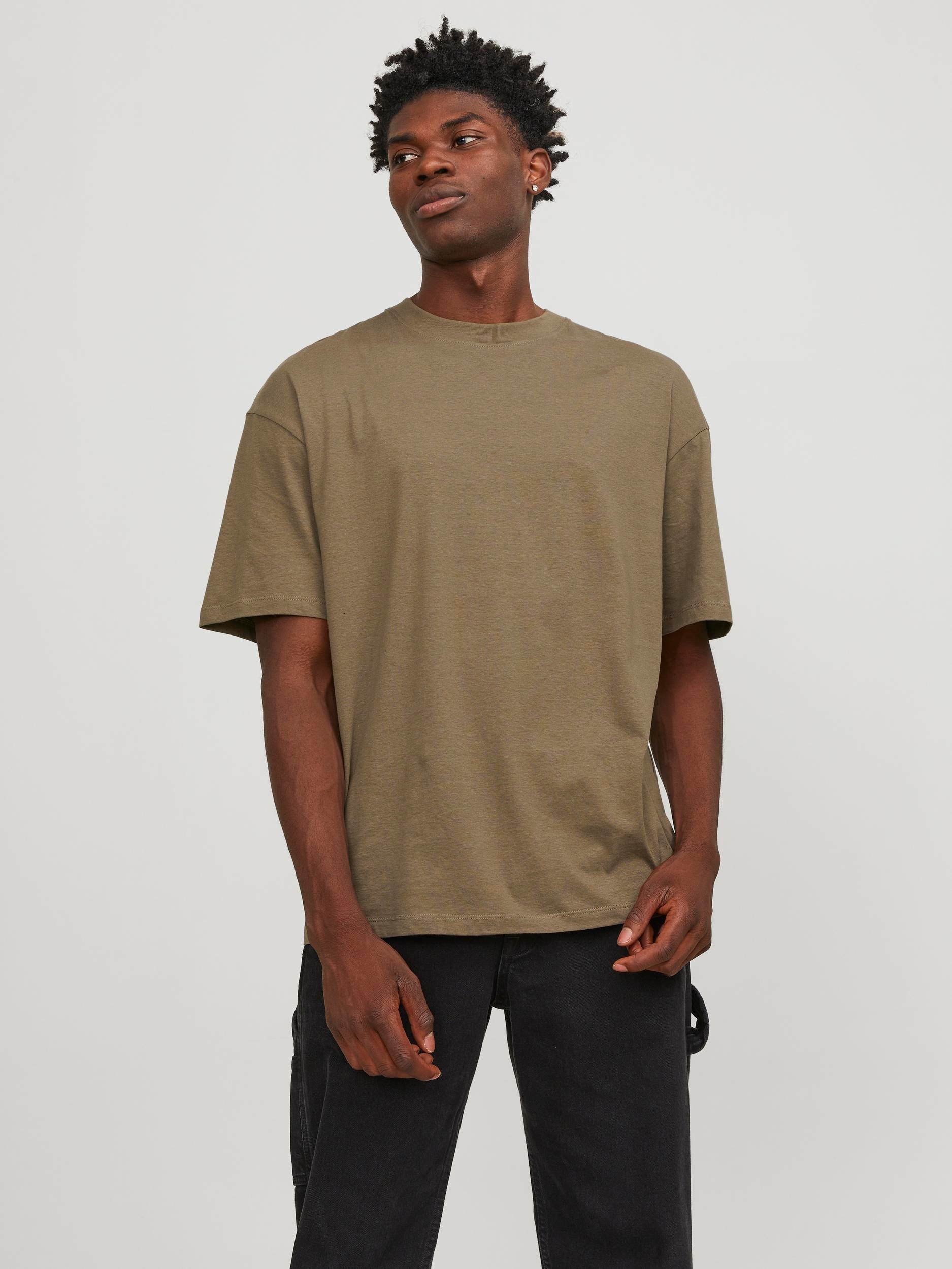 Oversize-Shirt »JJEBRADLEY TEE SS O-NECK NOOS«, mit Rundhalsausschnitt