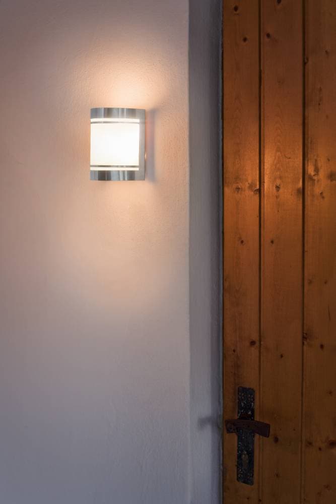 EGLO Außen-Wandleuchte »Cerno Wandleuchte, Außenbeleuchtung, Edelstahl, exkl. Leuchtmittel« E27 IP44, Außen-Wandlampe, Garten, Terasse, Garage, Balkon, 16,5x14x10,5cm