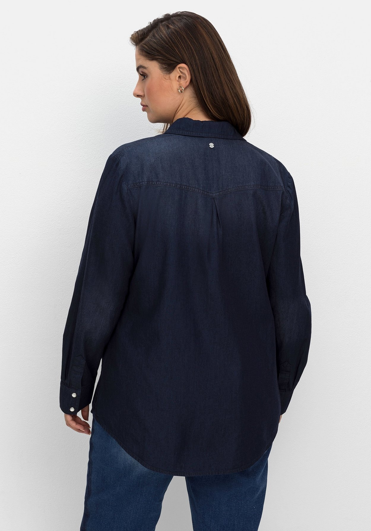 Sheego Jeansbluse »Jeansbluse mit Knopfleiste und Brusttaschen«