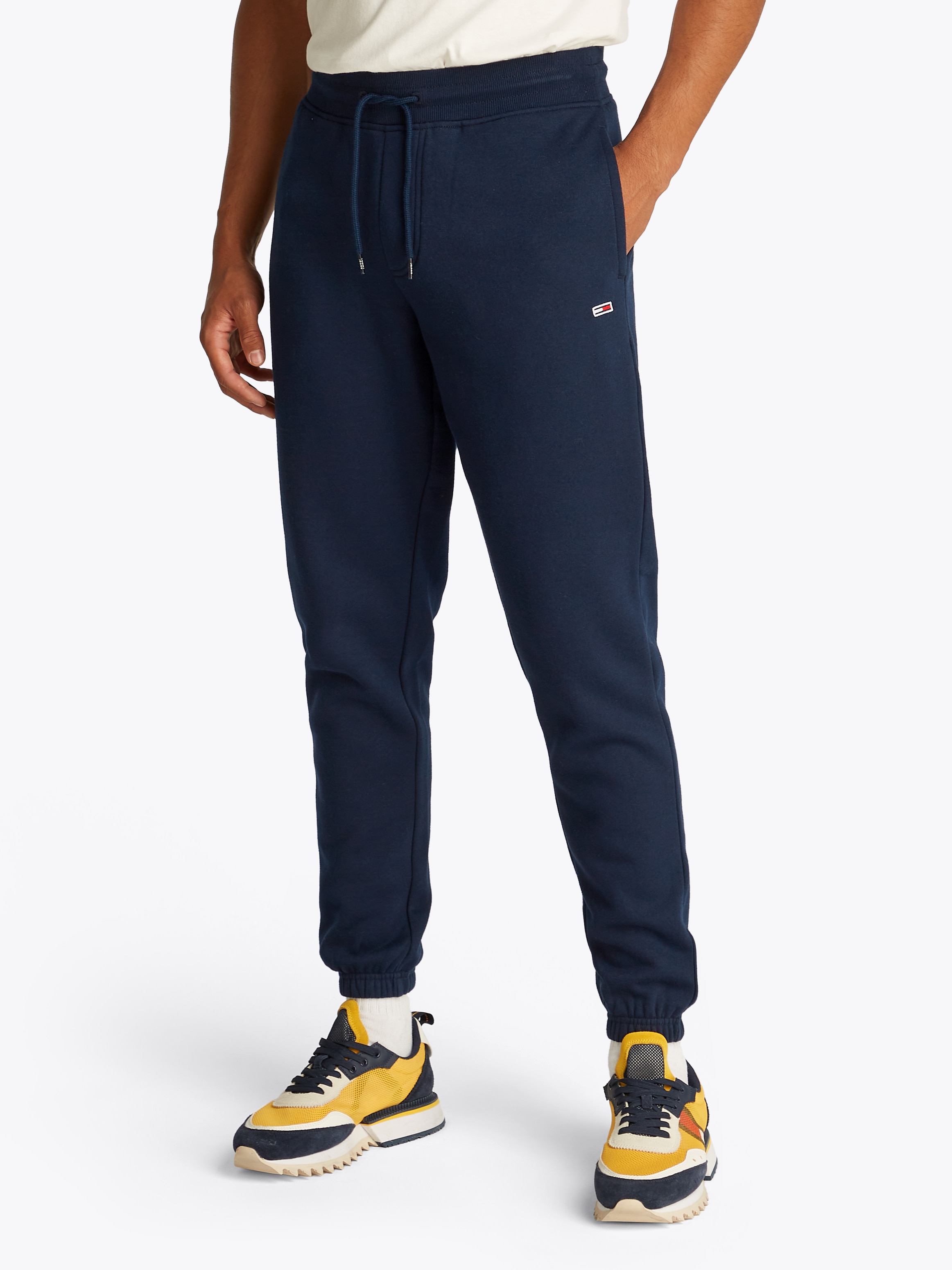 Tommy Jeans Plus Sweathose »TJM SLIM S FLAG SWEATPANT EXT«, Mit elastischem Bund