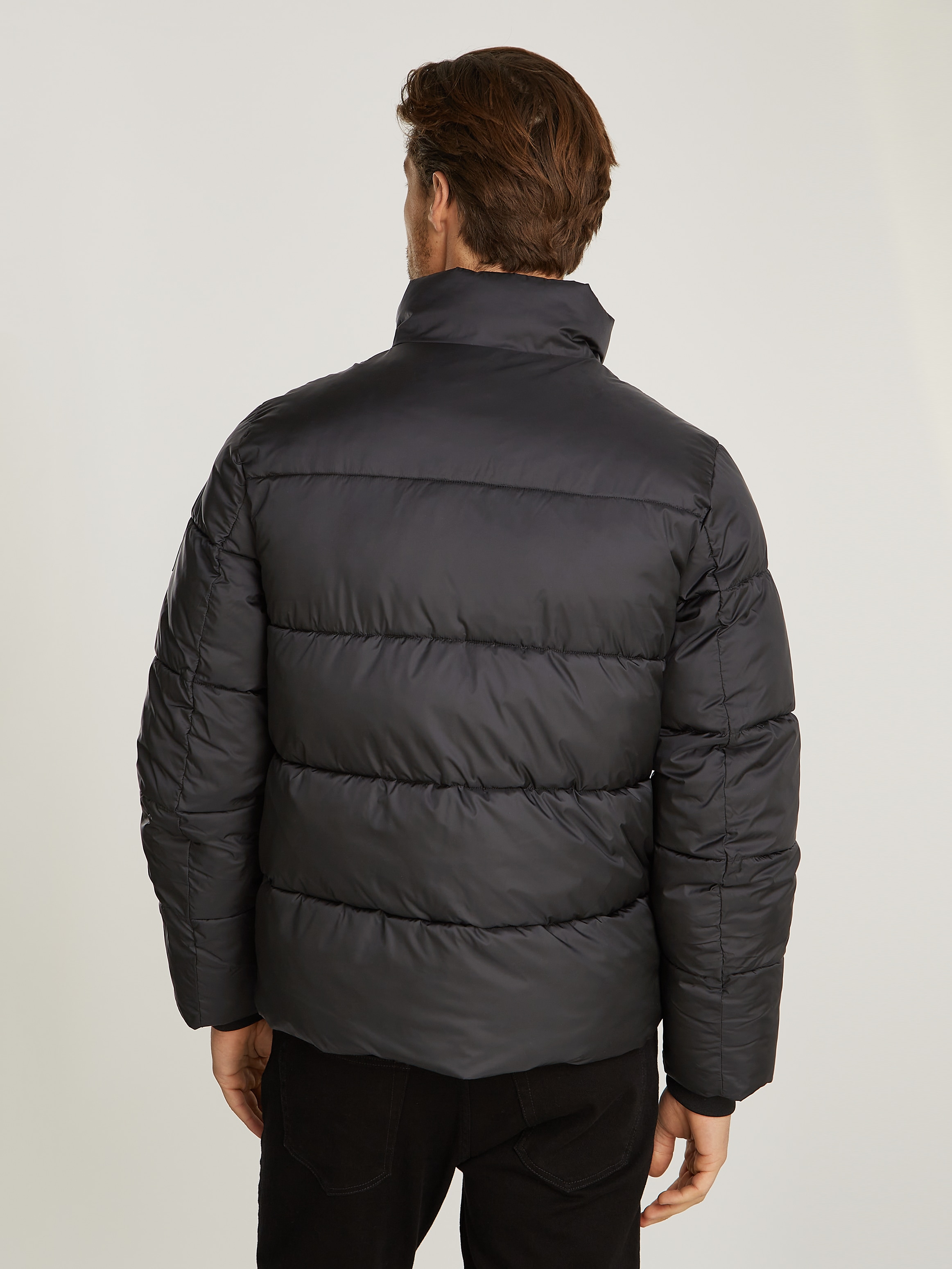 Calvin Klein Outdoorjacke »QUILT PUFFER MW«, mit Logopatch