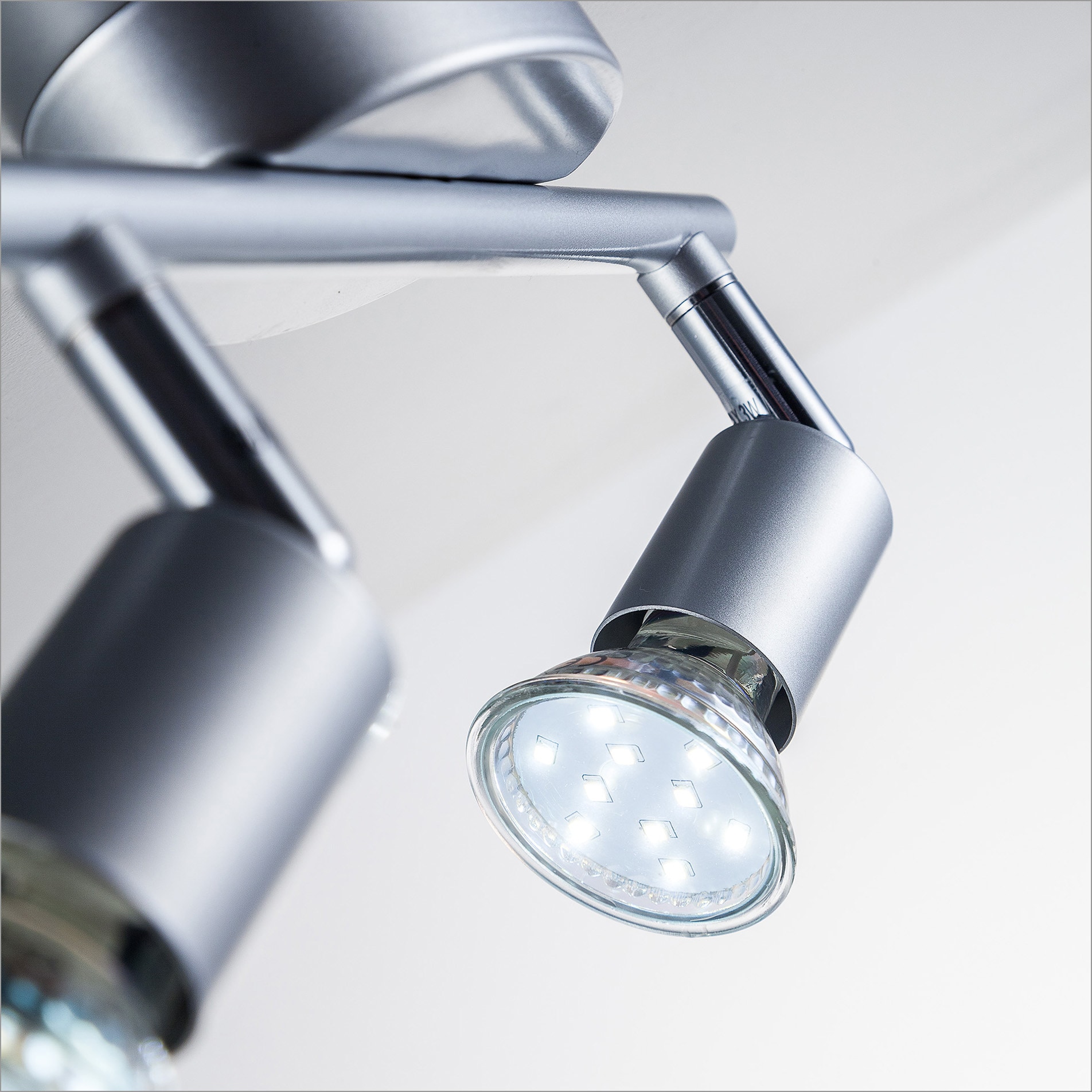 B.K.Licht LED Deckenleuchte, 2 flammig, Leuchtmittel GU10 | Leuchtmittel wechselbar, LED Deckenlampe Wohnzimmer schwenkbar inkl. 3W 250lm GU10 Decken-Spot