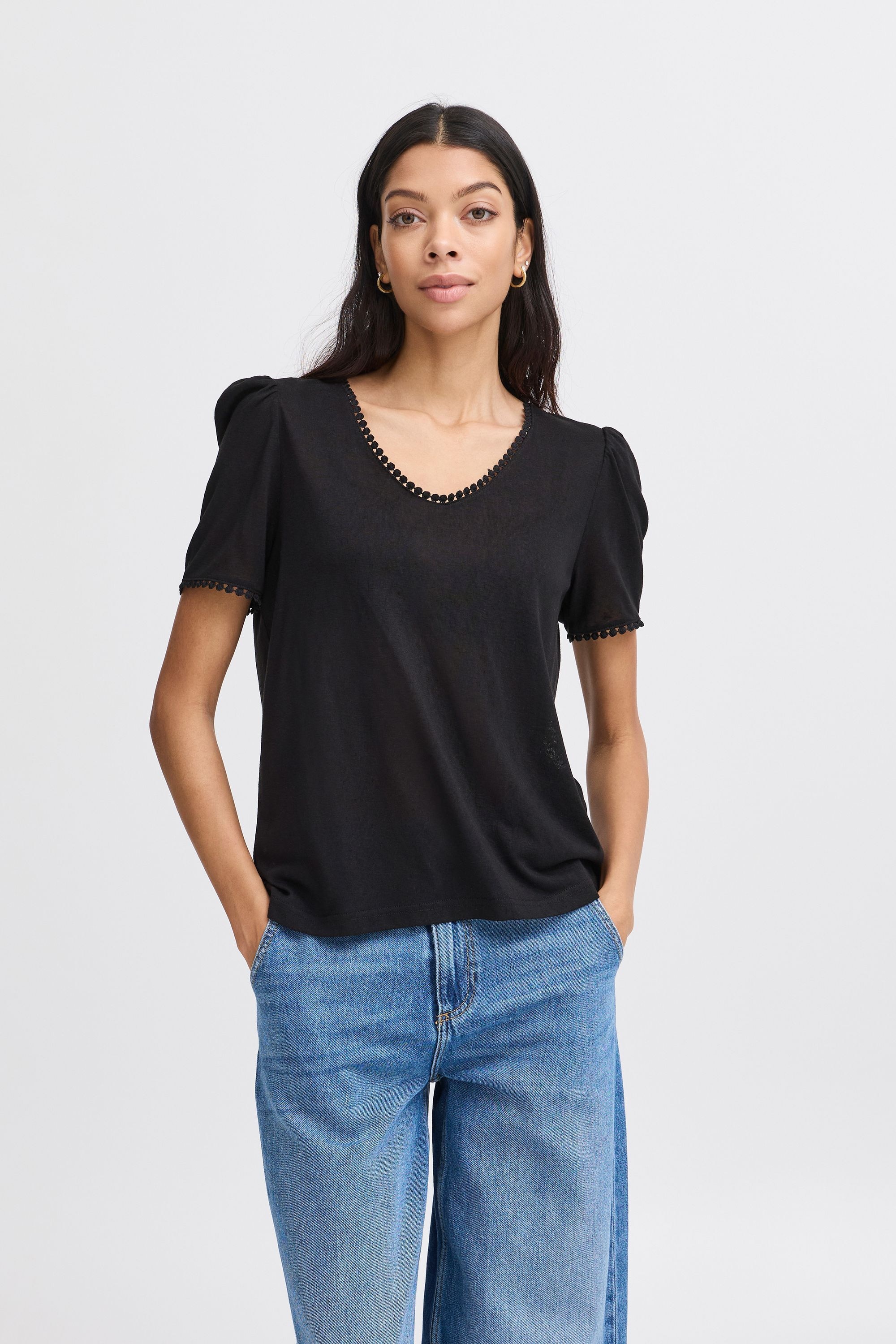 b.young Rundhalsshirt »Rundhalsshirt BYSTEPHANIE«