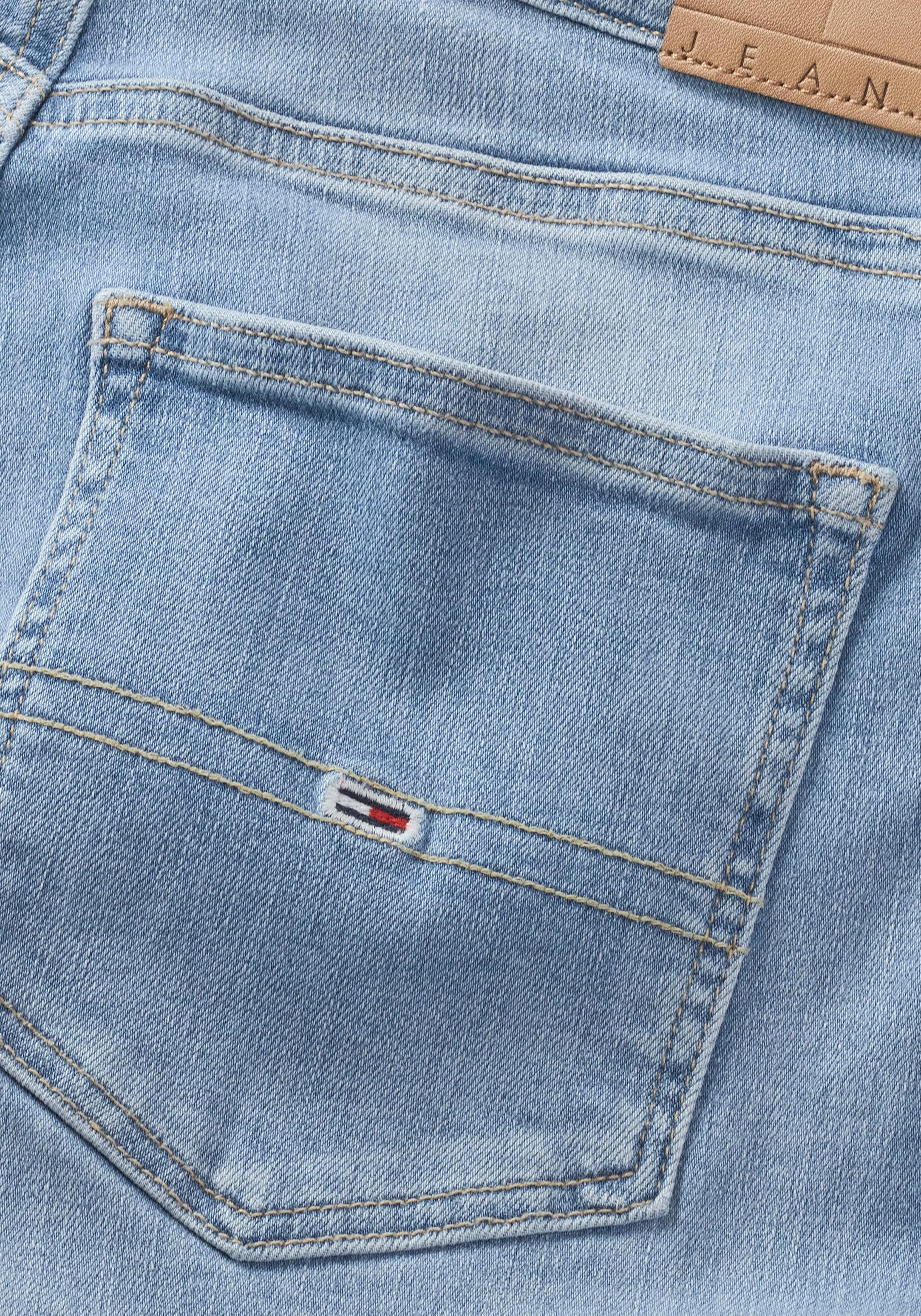 Tommy Jeans Skinny-fit-Jeans »Sylvia High Rise Skinny«, mit Logo-Badge