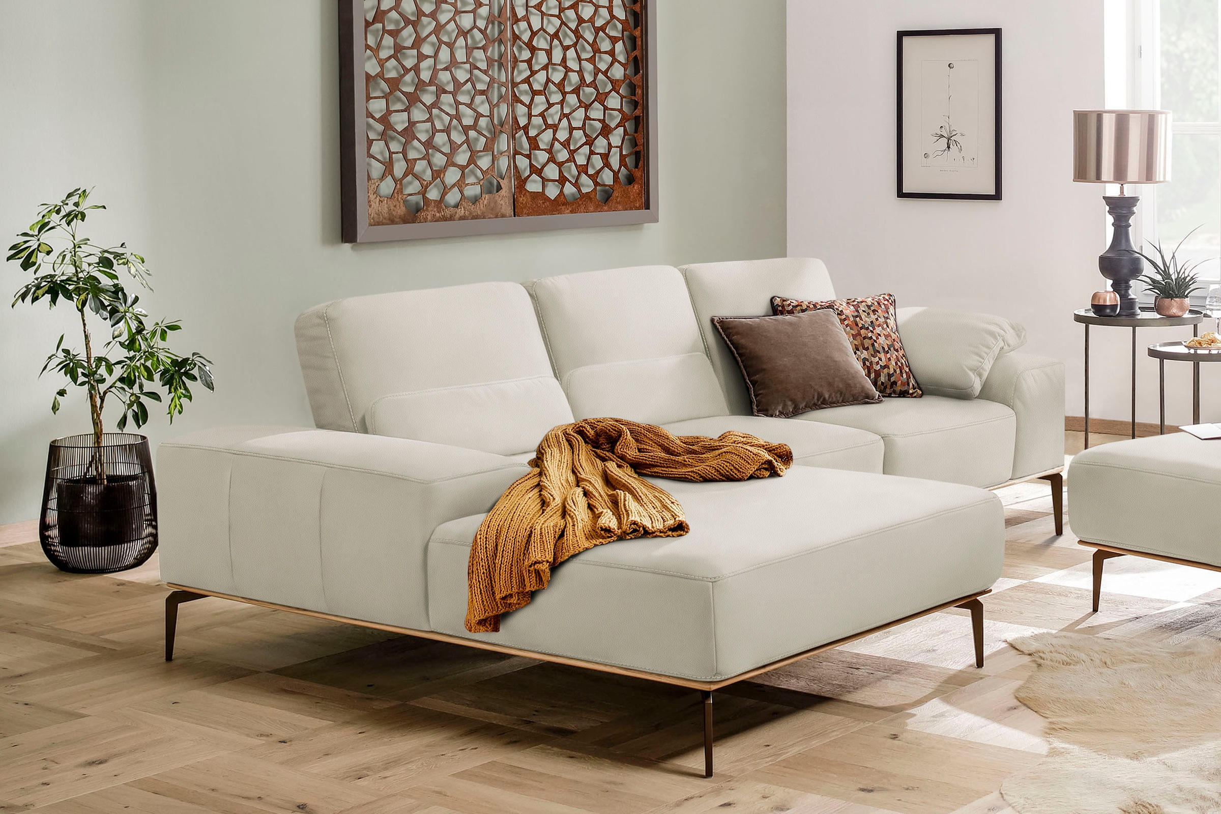 W.SCHILLIG Ecksofa »run, Designsofa mit tollem Sitzkomfort, bequem, L-Form«, mit Holzsockel, Füße in Bronze pulverbeschichtet, Breite 279 cm