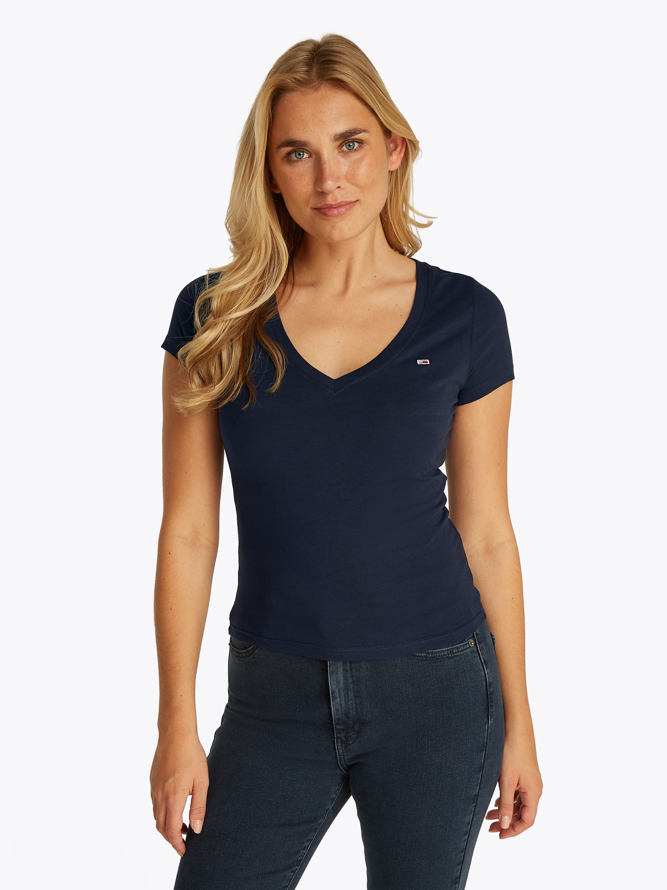 Tommy Jeans T-Shirt »TJW SLIM V-NECK TEE«, mit Logo-Stickerei