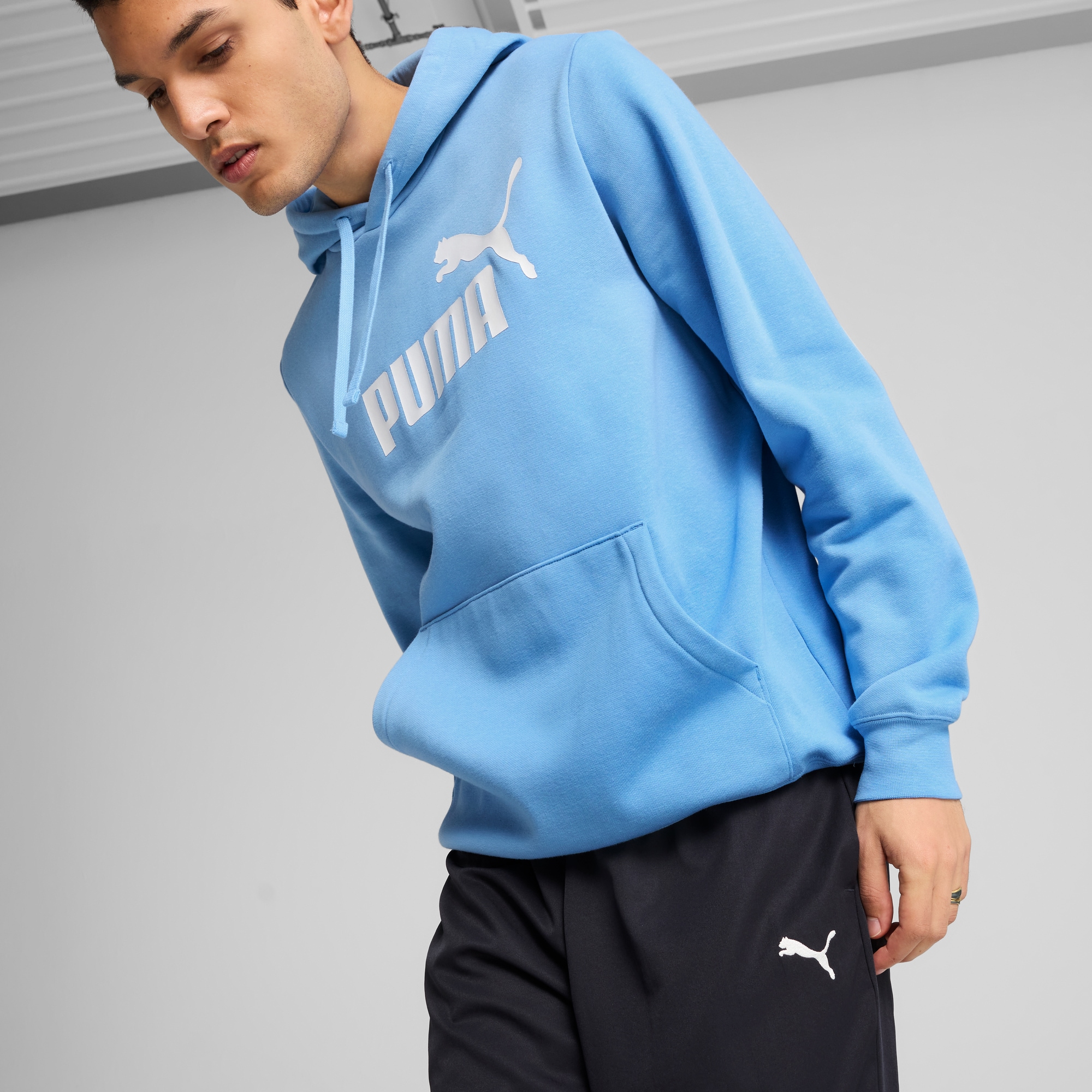 PUMA Trainingshose »ESS WOVEN PANTS OP«, Webmaterial, dryCELL: Performance-Technologie
