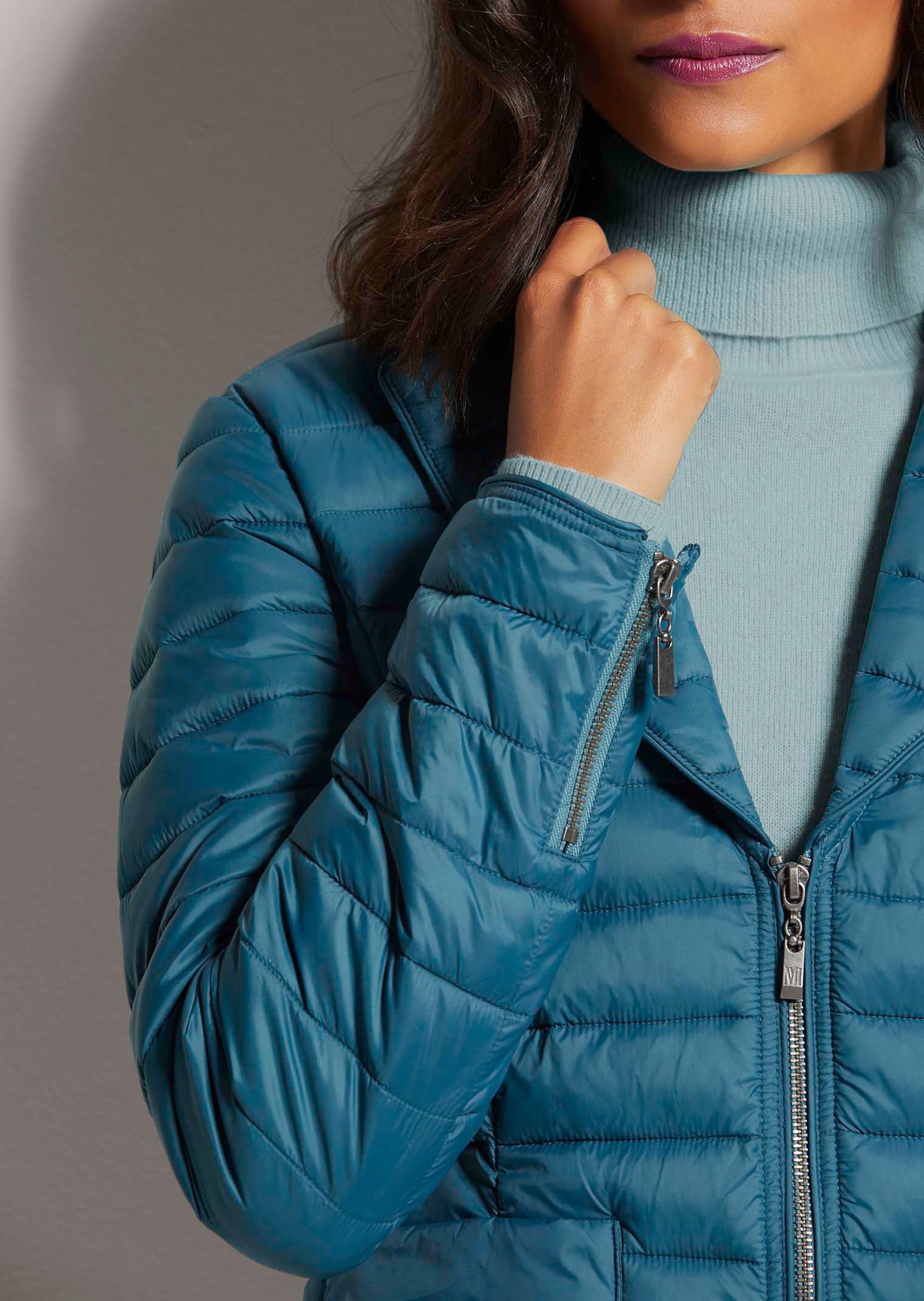 MADELEINE Steppjacke »Steppjacke Wattierte Damenjacke mit sportivem Touch« Zweiwege-Reissverschluß