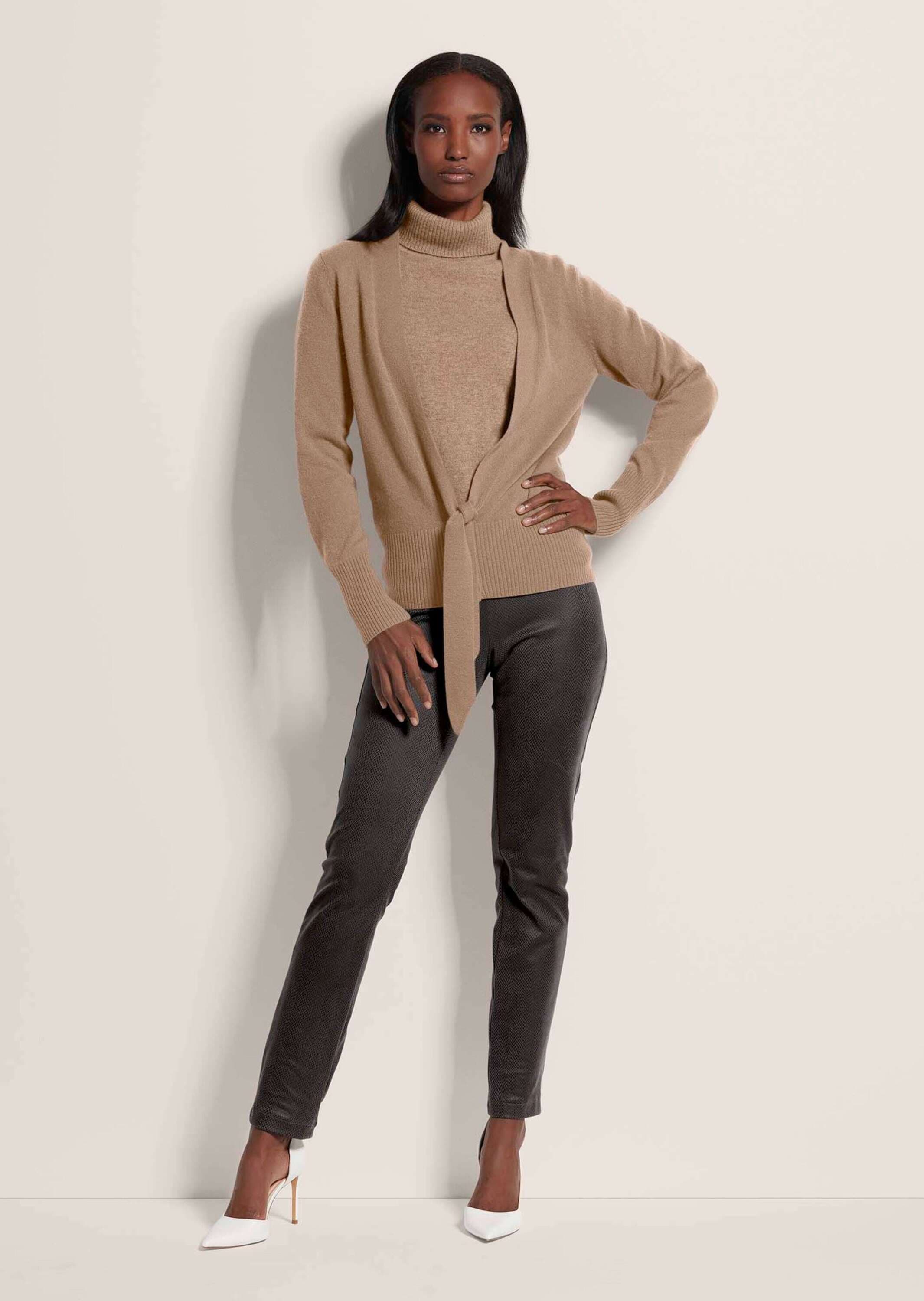 MADELEINE Strickjacke »Strickjacke Kaschmirstrickjacke mit V-Ausschnitt«