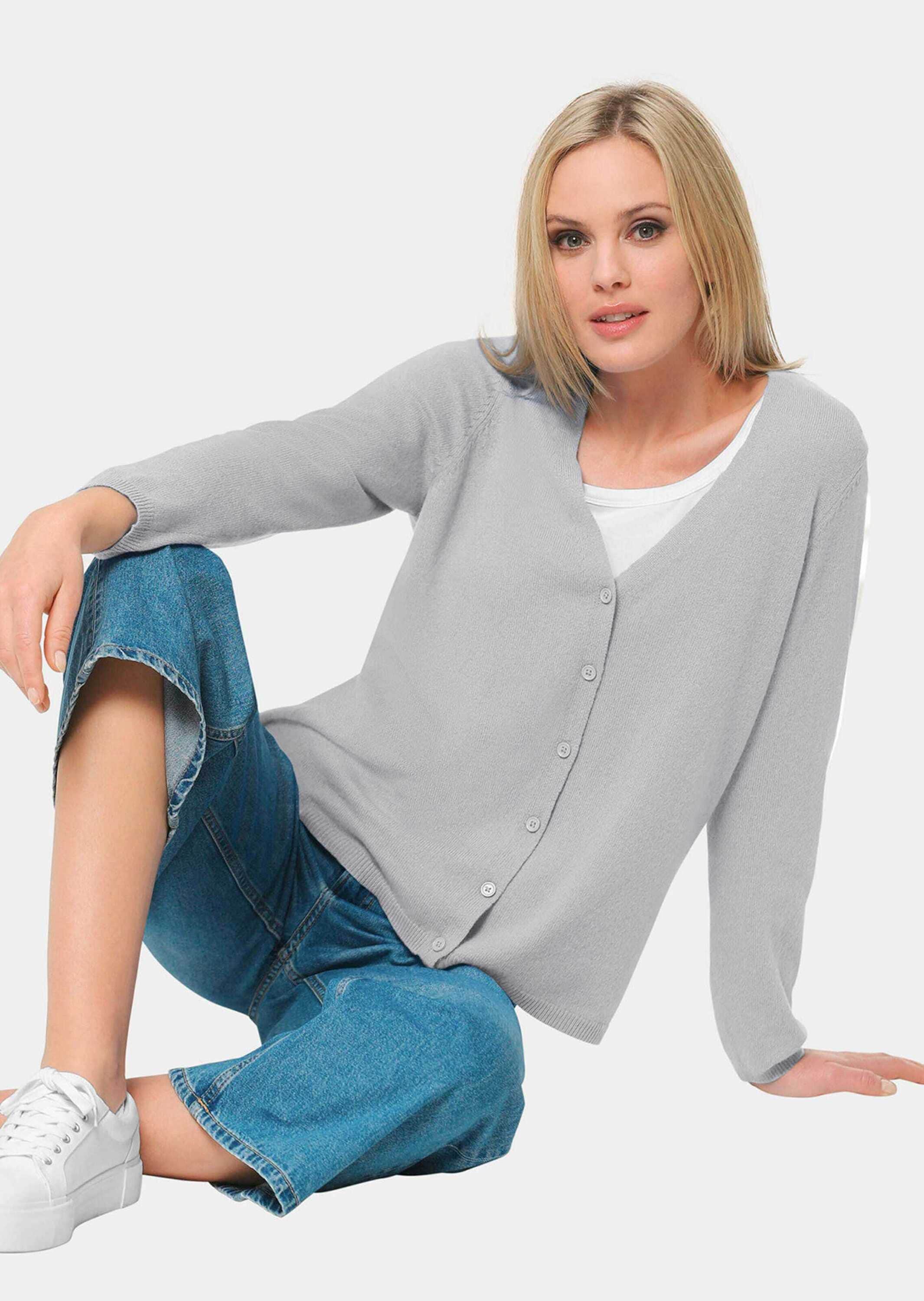 GOLDNER Strickjacke »Kurzgröße Weiche Kaschmirstrickjacke mit V-Ausschnitt«