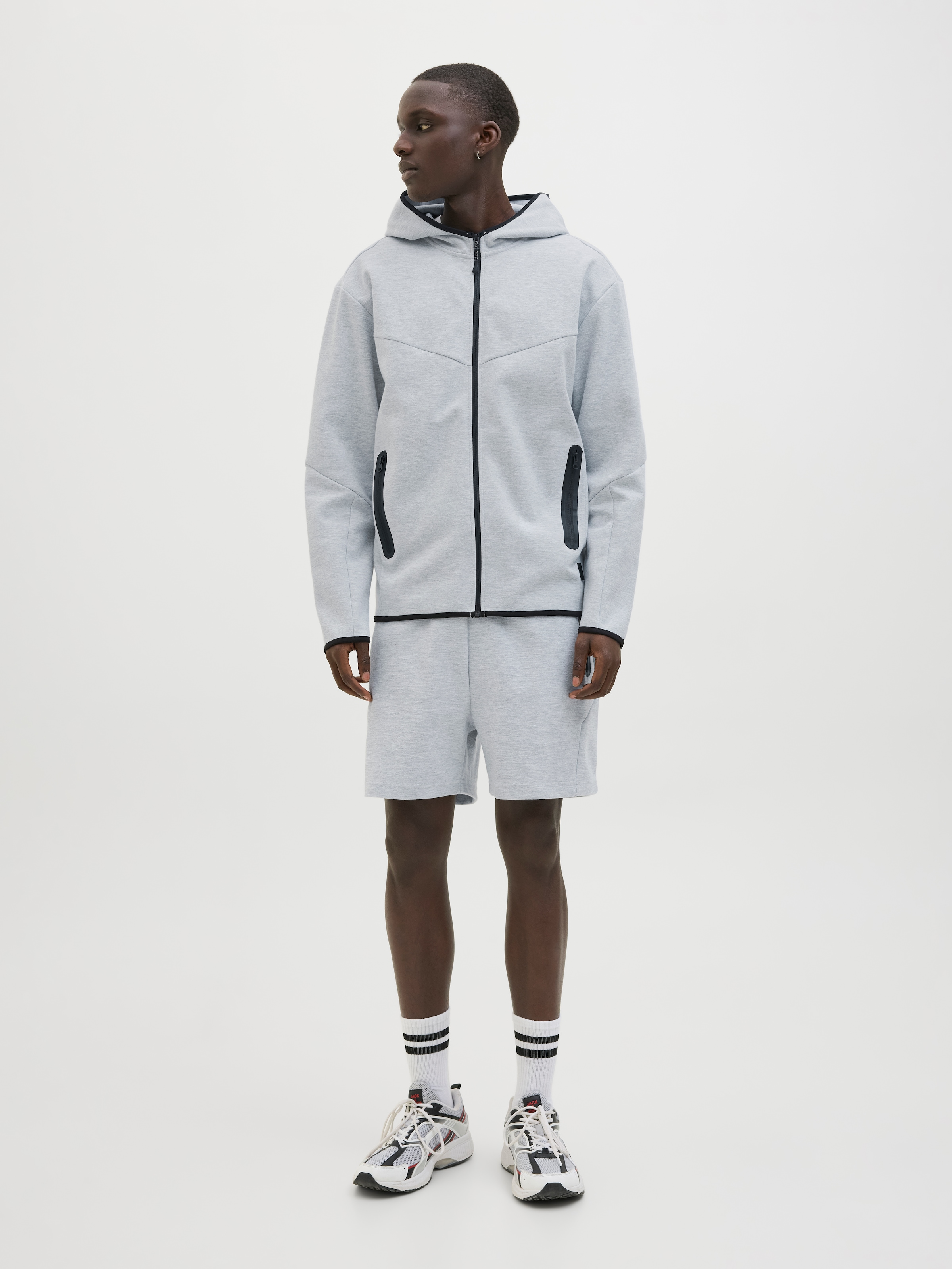 Jack & Jones Relaxshorts »JPSTGORDON FUSION SWEAT SHORTS SRT SN«