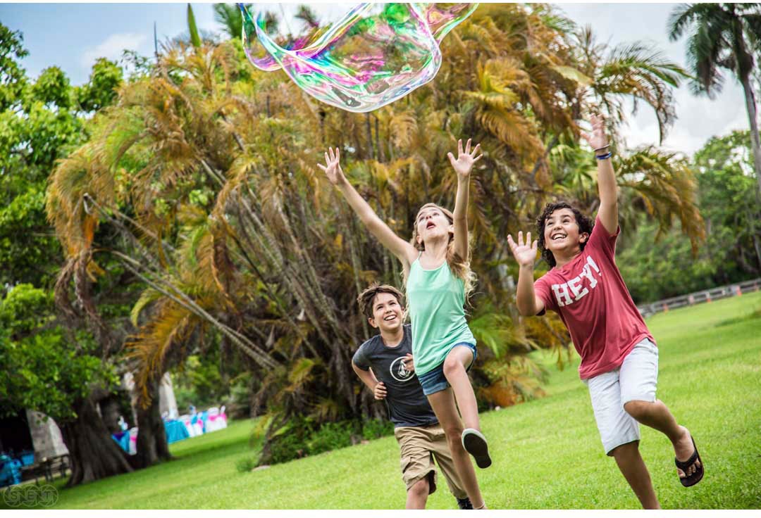 South Beach bubbles Kreativset »South Beach Bubbles, Riesenseifenblasen-Set.«